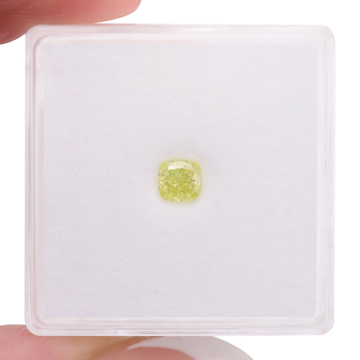 Cushion Diamond | 0.37 ct | Fancy Intense Green Yellow | VS1 | GIA | Ref 714581