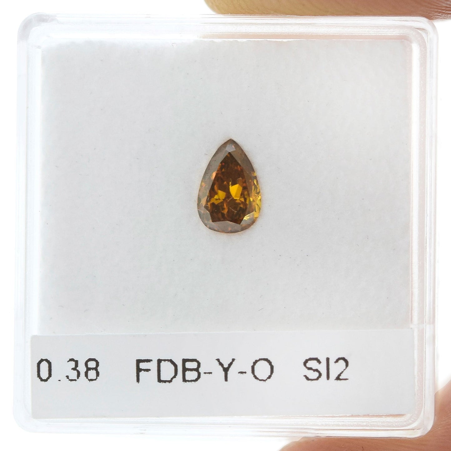 0,38 Karat Fancy Deep Brownish Yellowish Orange Birnenförmiger Diamant SI2 GIA
