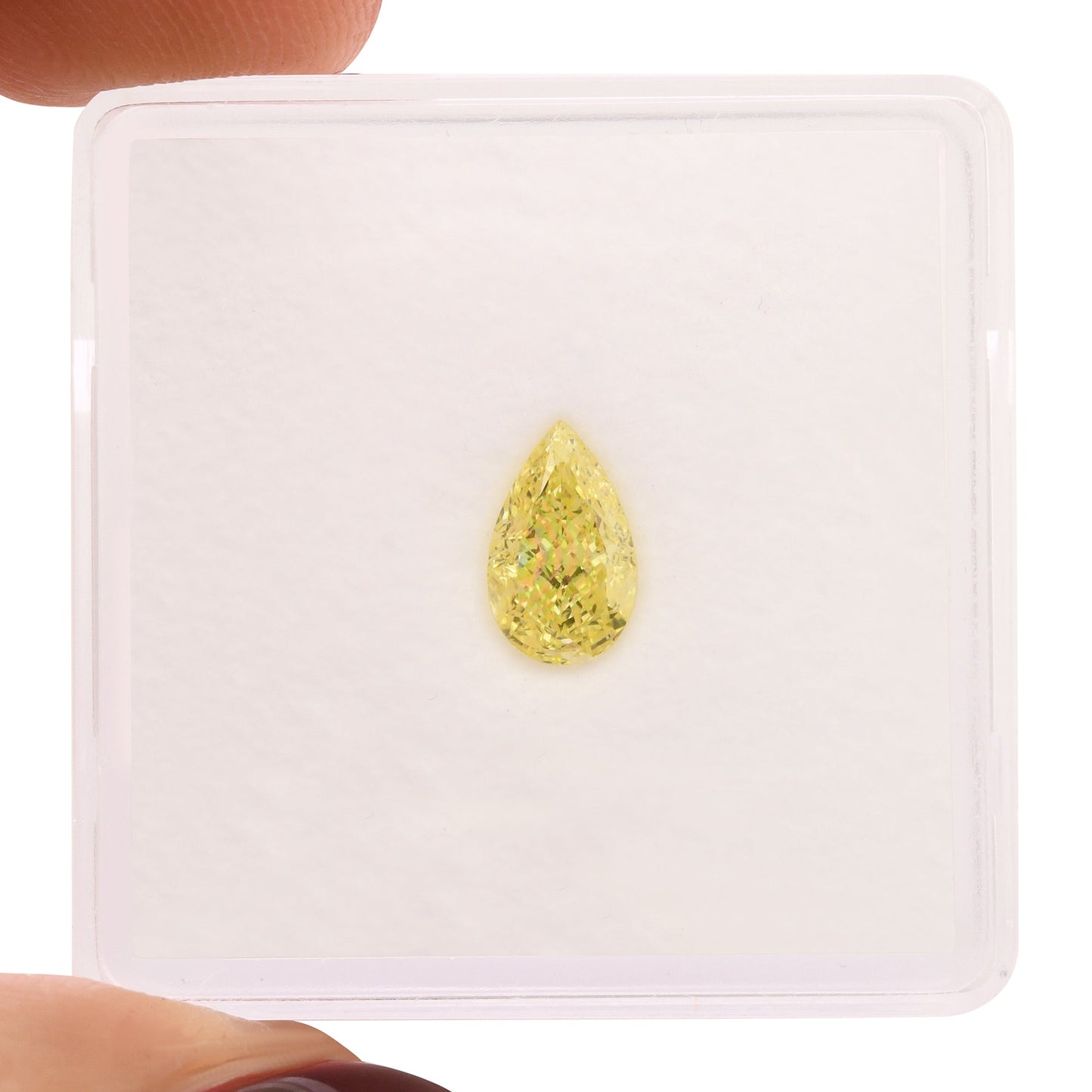 0,69 Karat Fancy Yellow Birnenförmiger Diamant VVS1 GIA