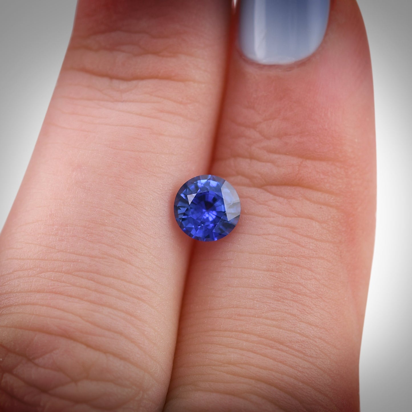 0,93 Karat blauer runder Saphir aus Sri Lanka