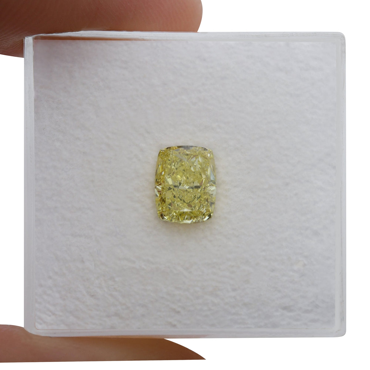 Kissenförmiger Diamant | 1,09 ct | Intensiv gelb | VVS1 | GIA | Ref. 717078