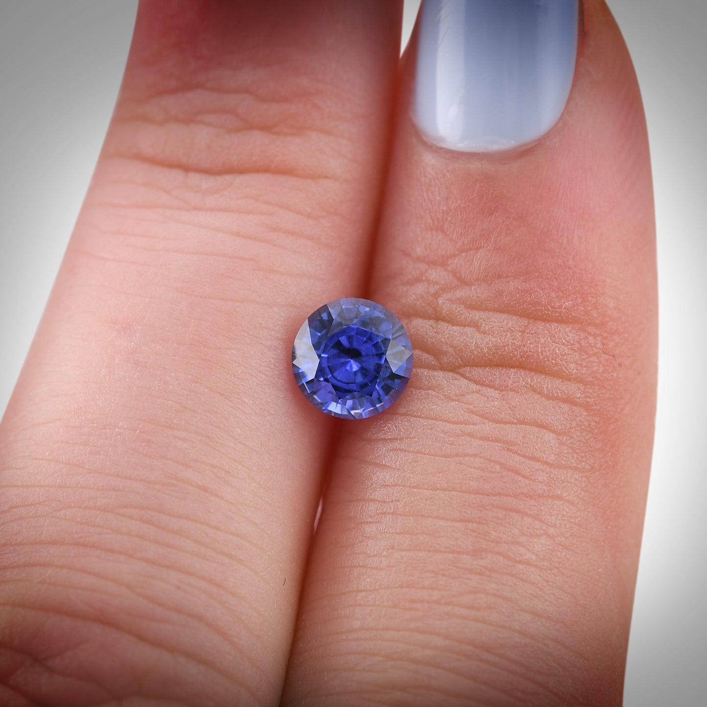 1,12 Karat blauer runder Saphir aus Sri Lanka