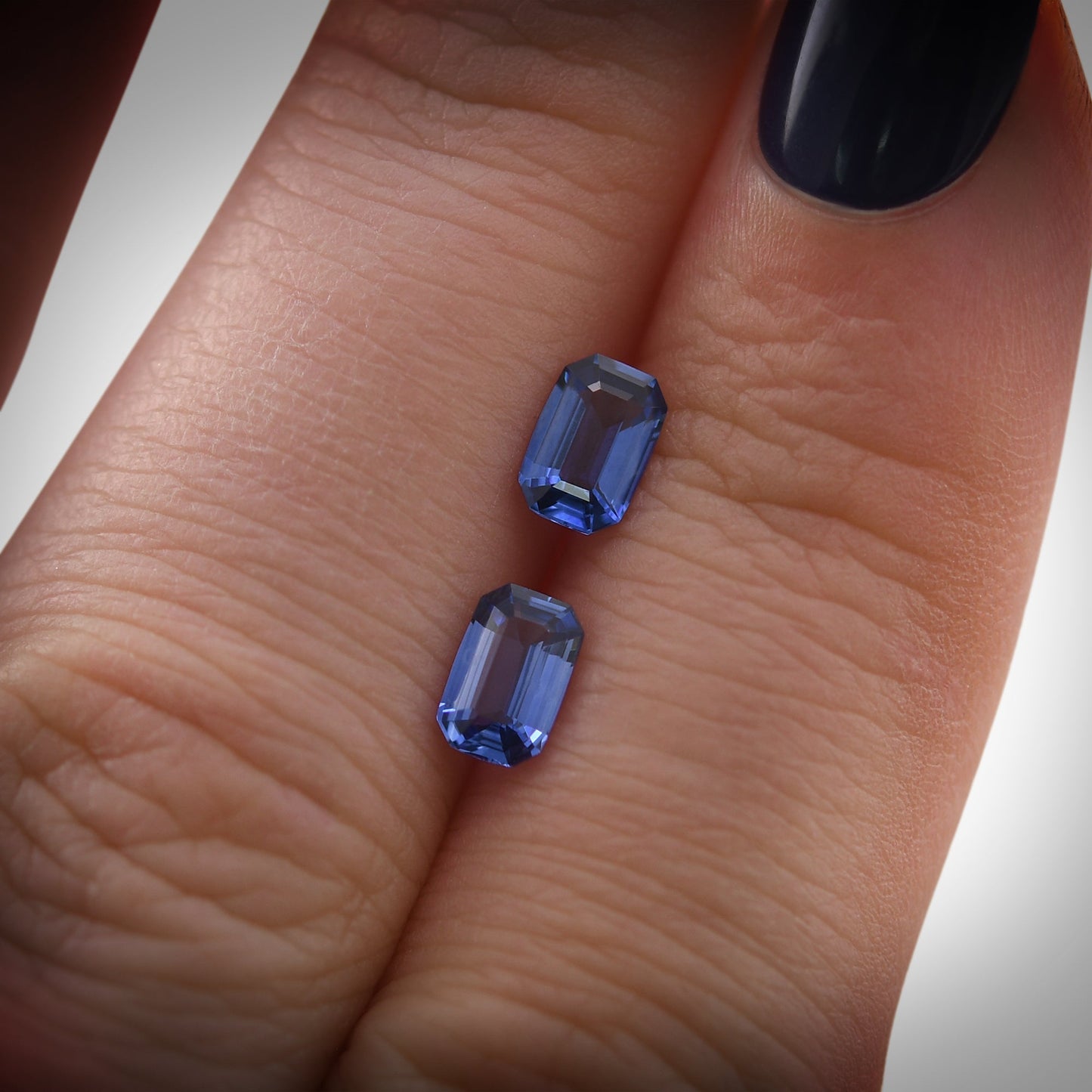 1,16 Karat blauer Smaragd-Saphir aus Sri Lanka