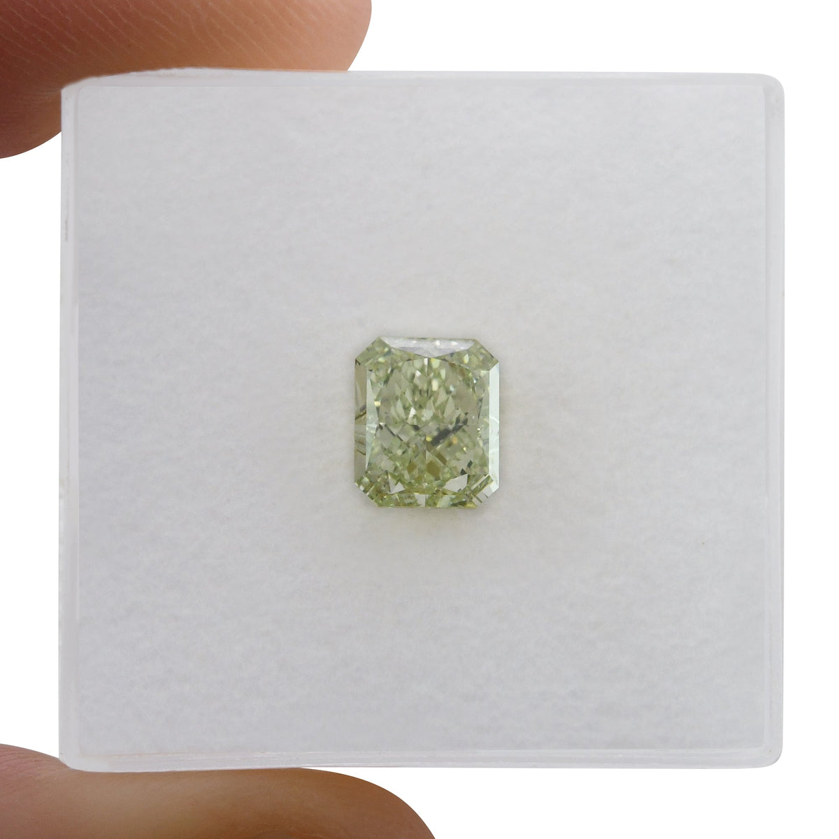 Strahlender Diamant | 1,18 ct | Gelbgrün | VS1 | GIA | Ref. 720249
