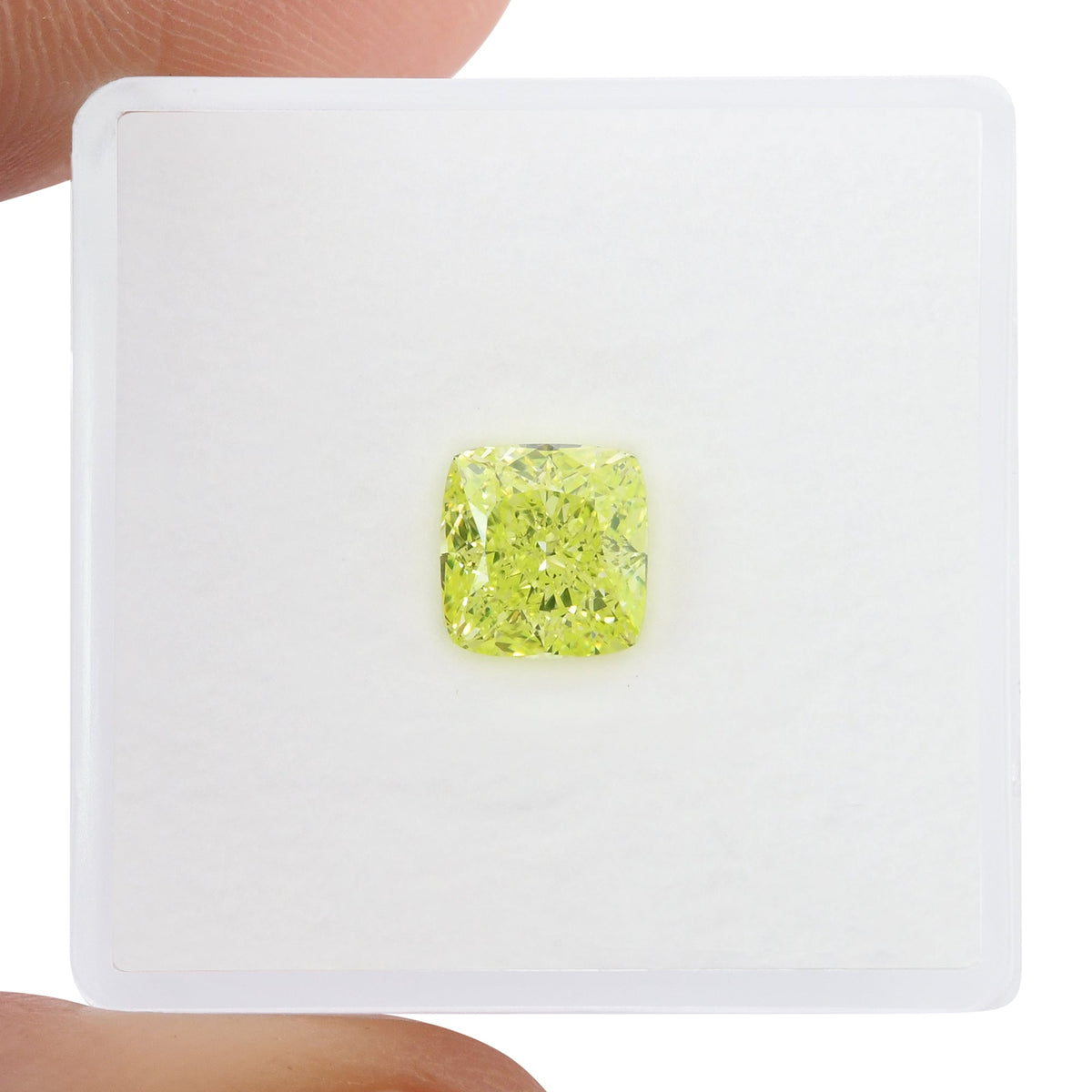 Cushion Diamond | 1.27 ct | Fancy Intense Green Yellow | VVS2 | GIA | Ref 723849