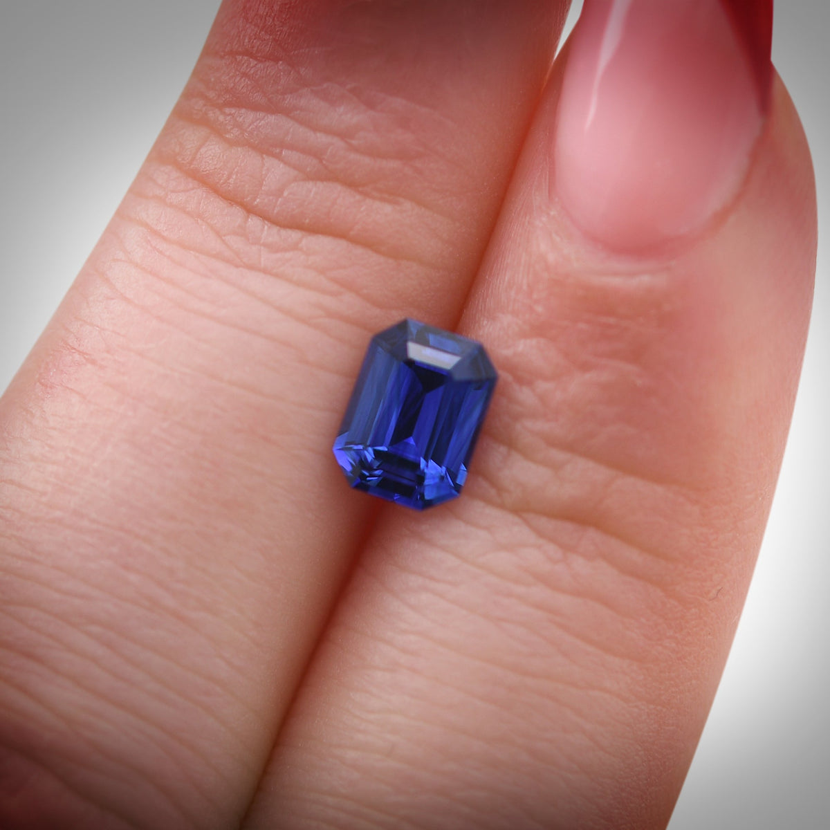 Emerald Sapphire | 1.32 ct | Blue | Ref 711494