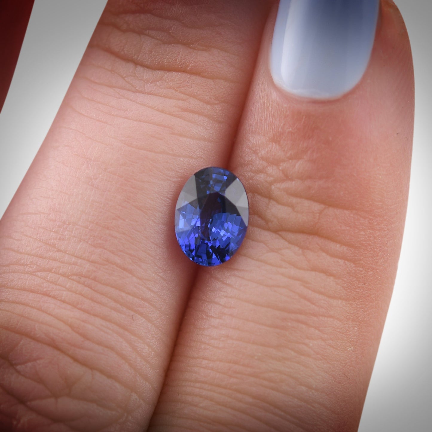 1,48 Karat blauer ovaler Saphir aus Sri Lanka
