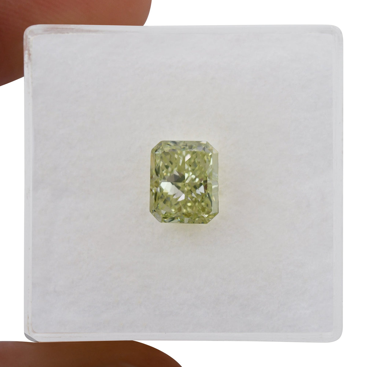 Strahlender Diamant | 1,51 ct | Gelbgrün | VS2 | GIA | Ref. 720697