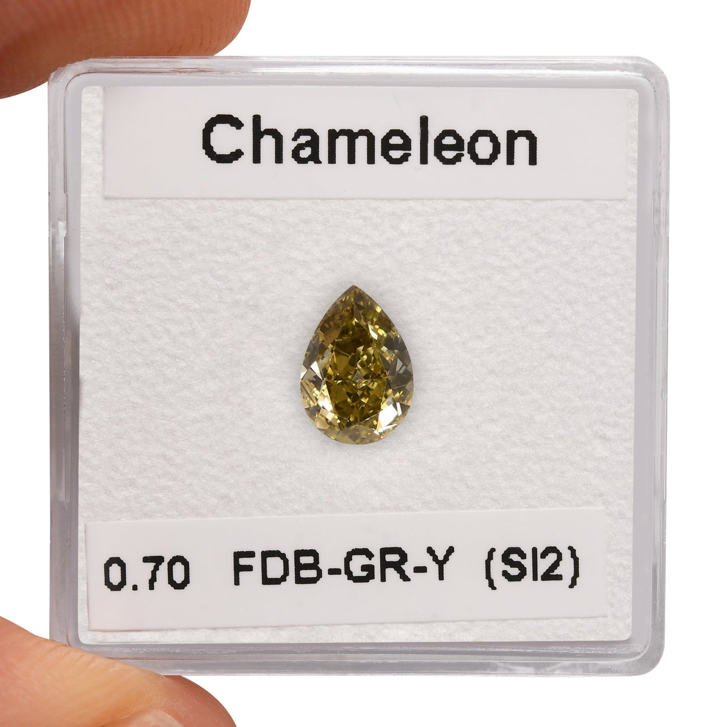 0,70 Karat Chamäleon-Birnen-Diamant (SI2) GIA