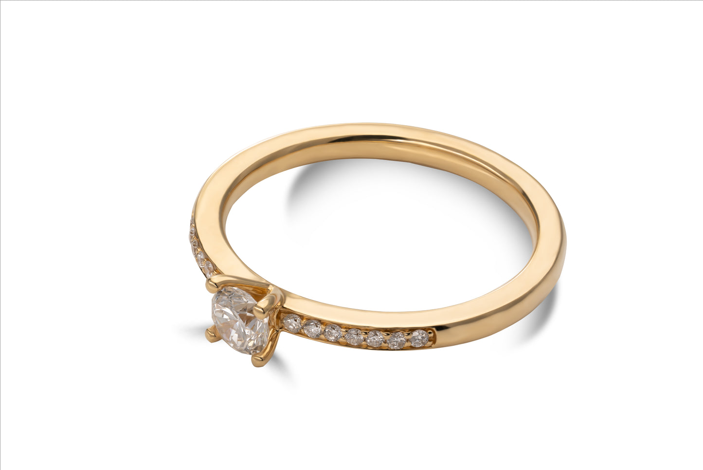 Verlobungsring Vida mit 0.235ct Brillant und 0.07ct Seitensteinen – elegantes Design in München und Augsburg erhältlich