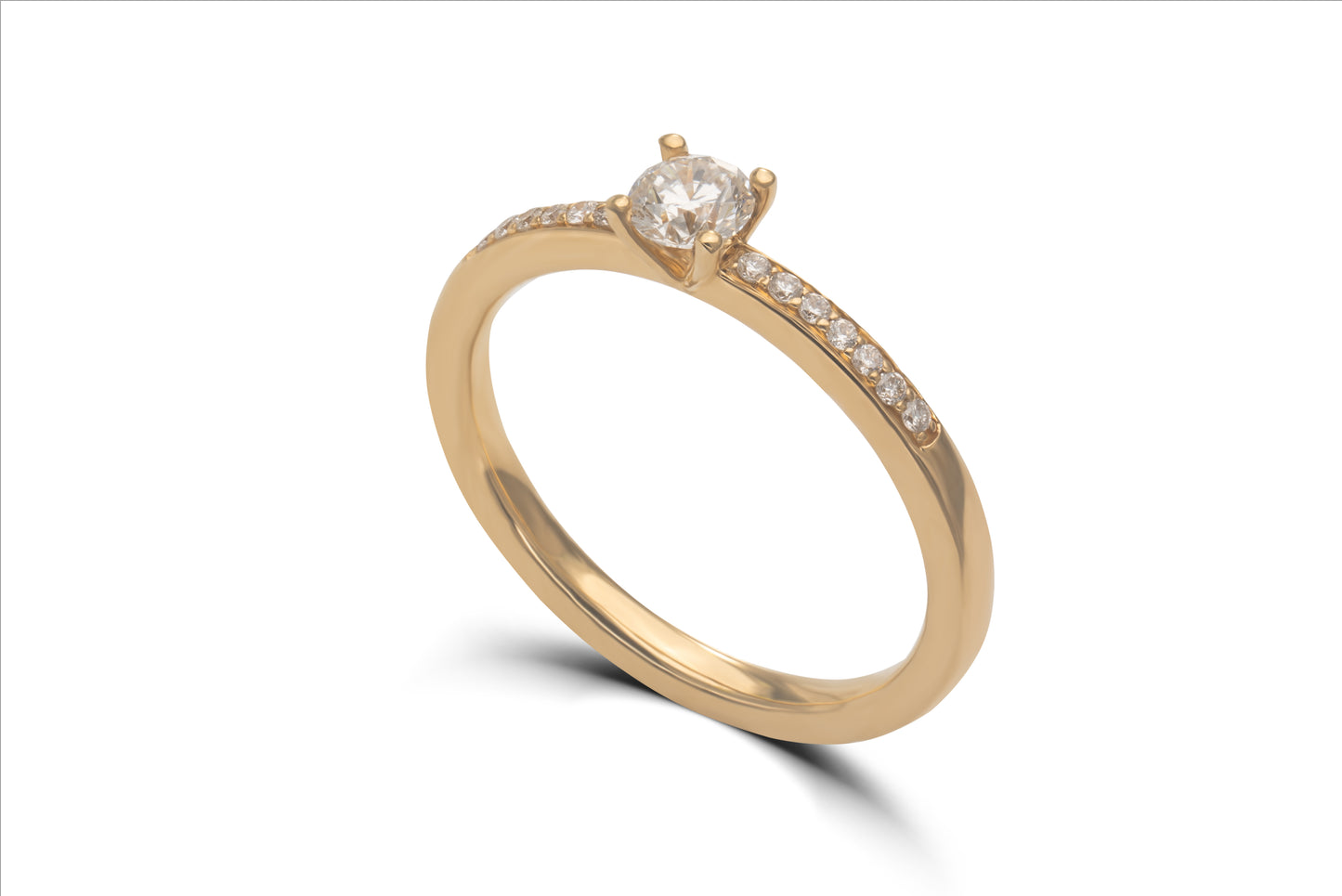 Verlobungsring Vida mit 0.235ct Brillant und 0.07ct Seitensteinen – elegantes Design in München und Augsburg erhältlich