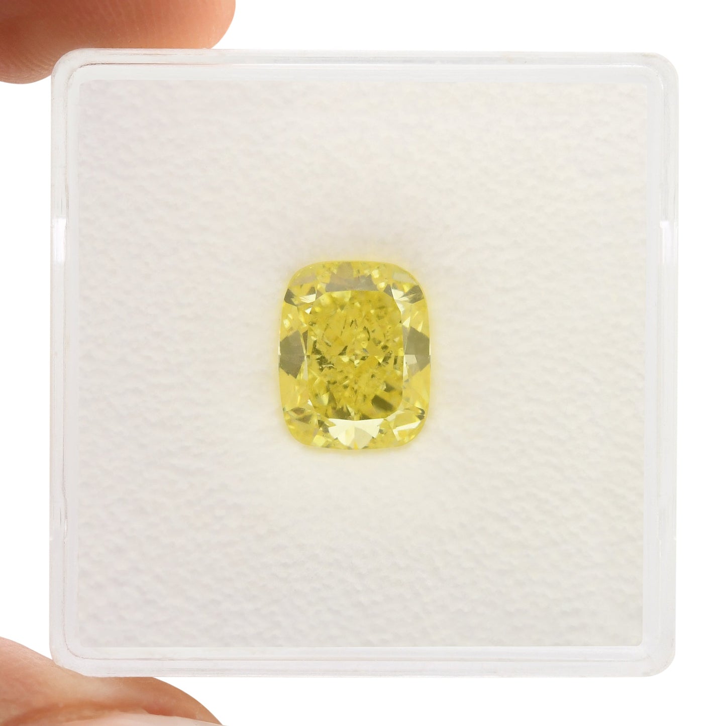 2,38 Karat Fancy Intense Yellow Cushion Diamond SI1 GIA