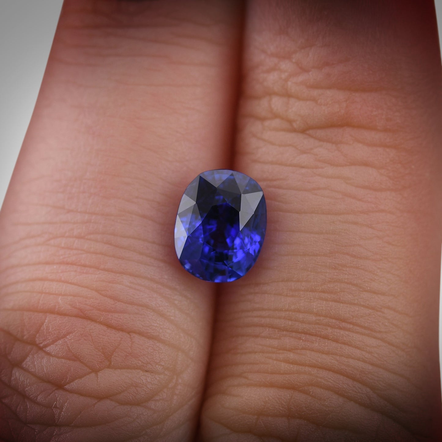 2,52 Karat blauer Kissen-Saphir aus Sri Lanka
