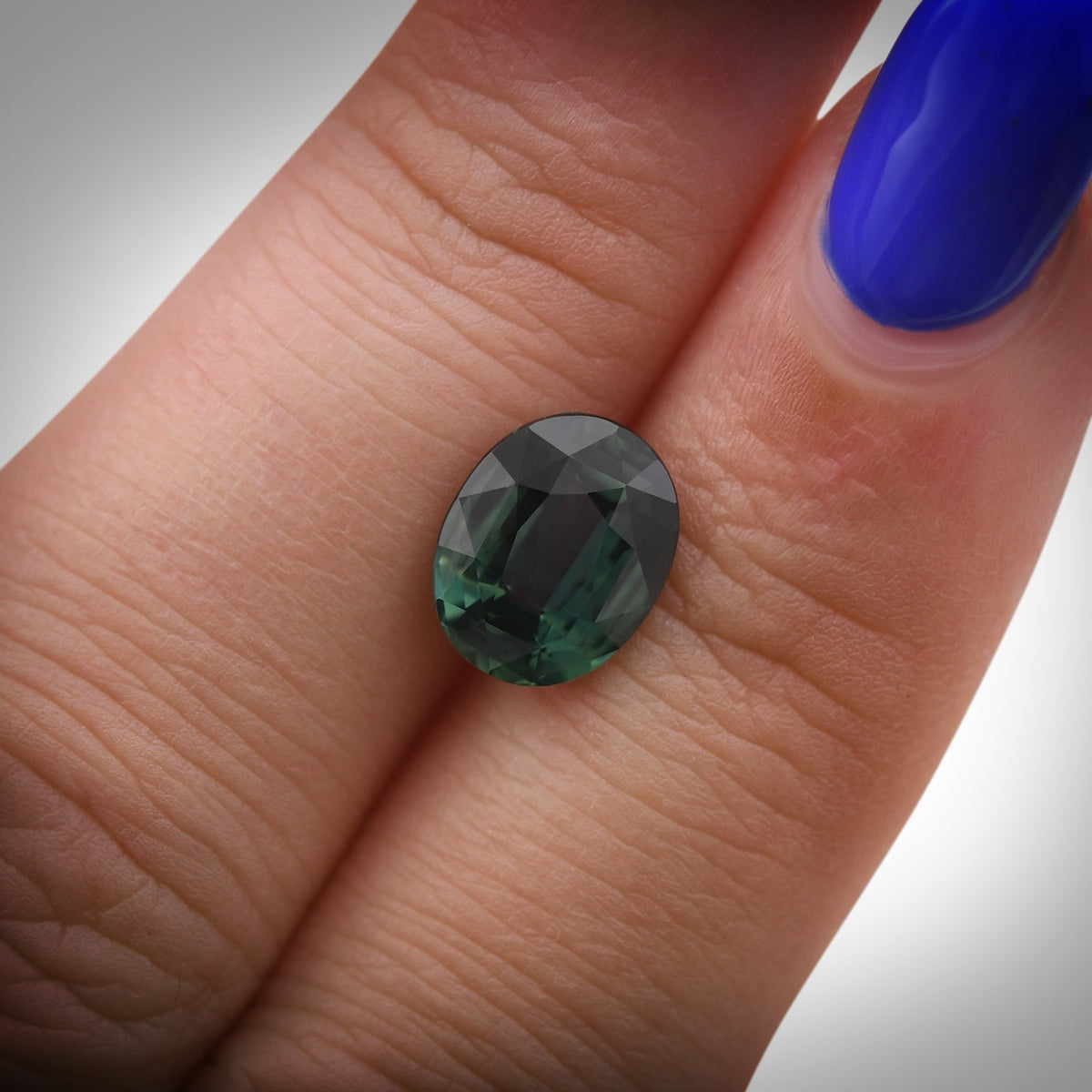 Ovaler Saphir | 3,01 ct | Grün | CD | Ref. 721061