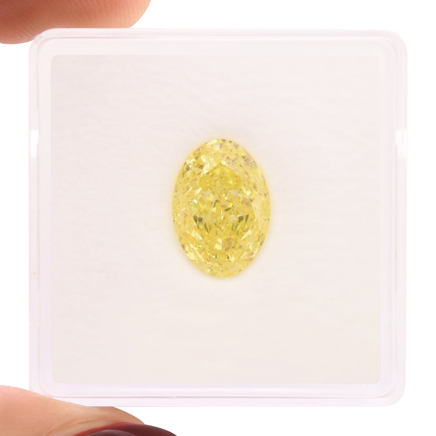 3,02 Karat Fancy Yellow Oval Diamond VVS2 GIA