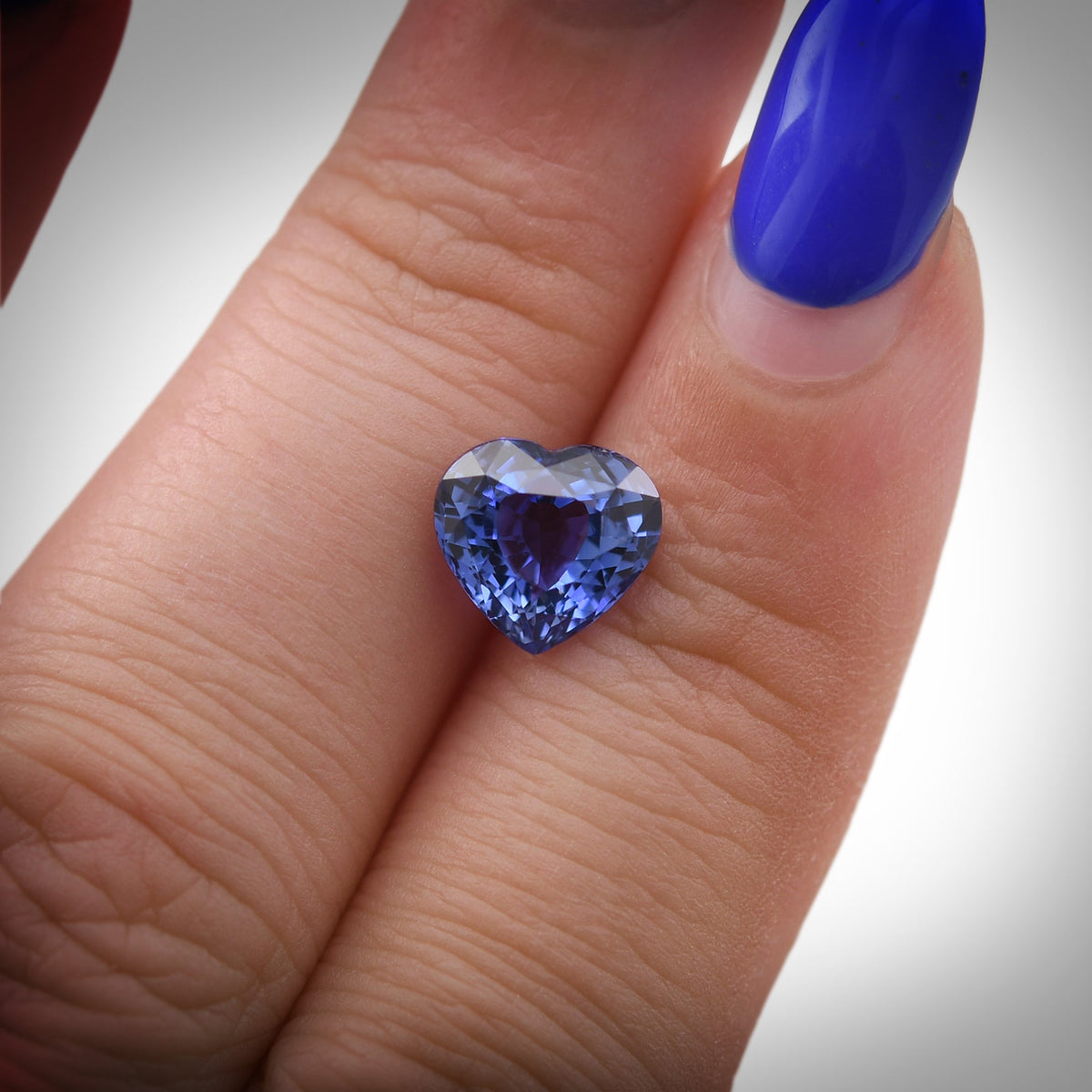 Herzförmiger Saphir | 3,05 ct | Blau | GIA | Ref. 722681
