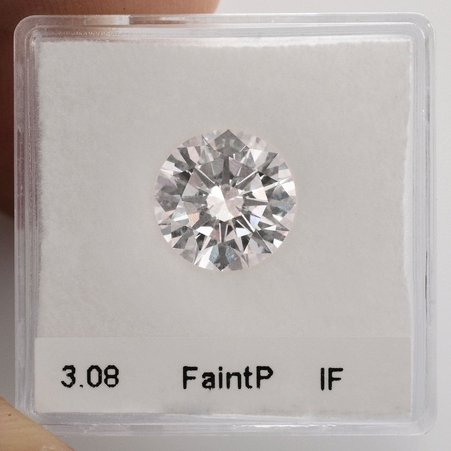 3,08 Karat zartrosa, runder Brillant-Diamant, IF GIA