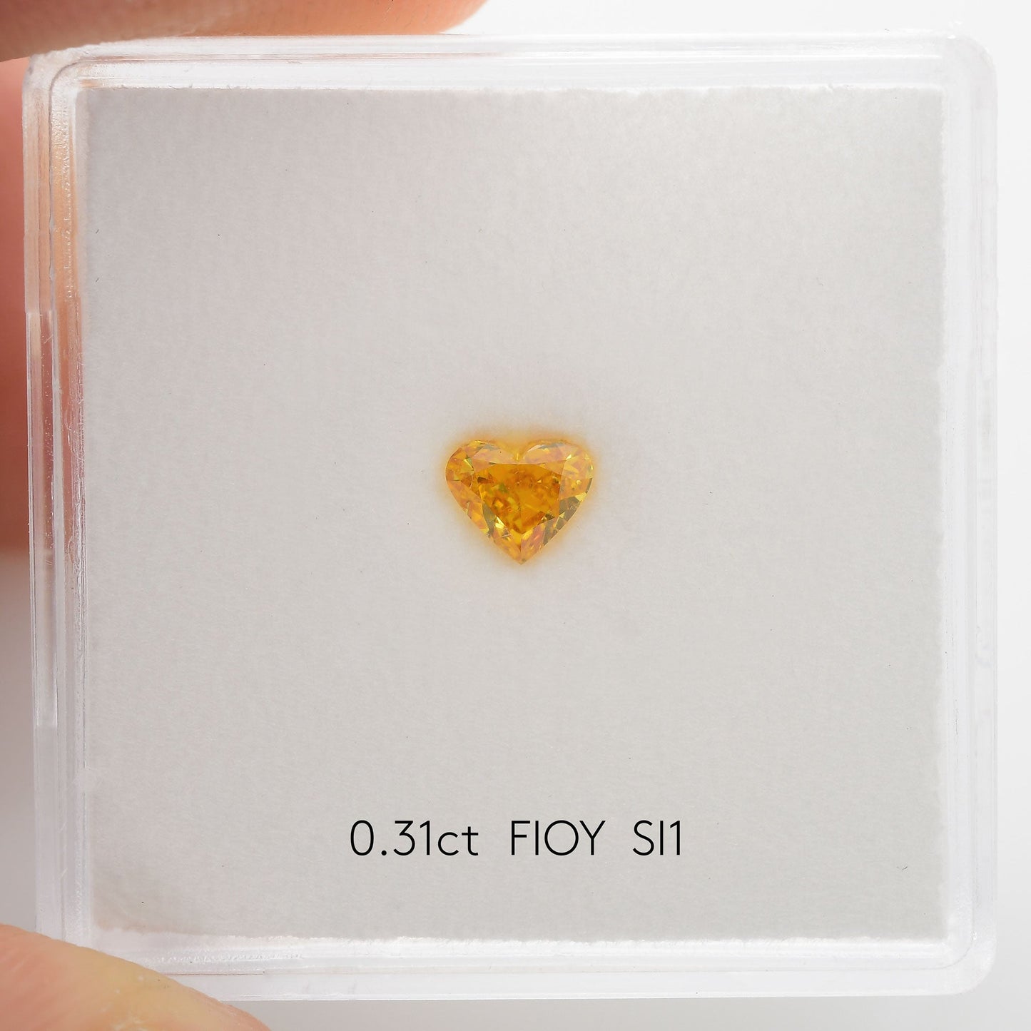 0,31 Karat Fancy Intense Orange Yellow Heart Diamant SI1 GIA