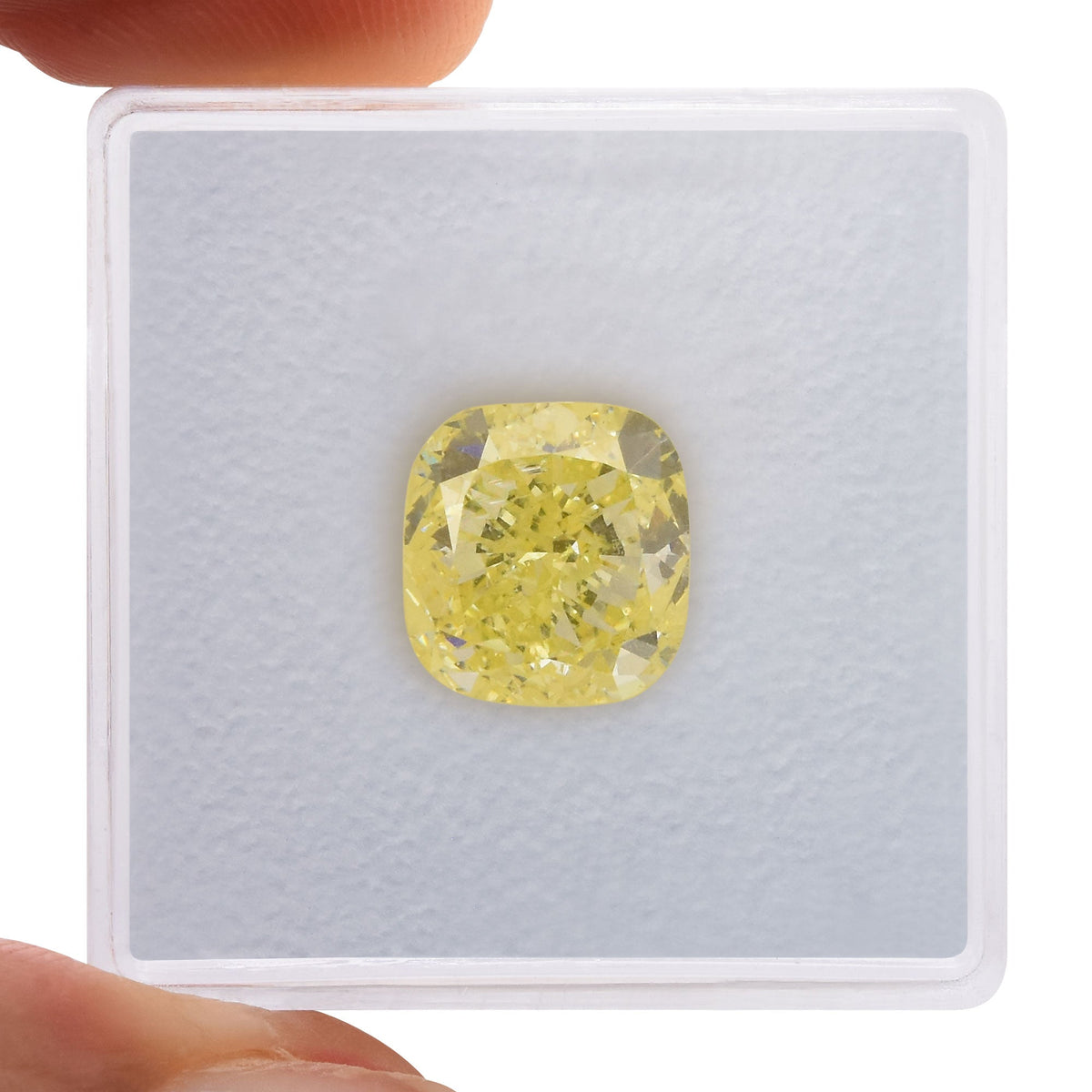 2,14 Karat Fancy Yellow Cushion Diamond SI2 GIA