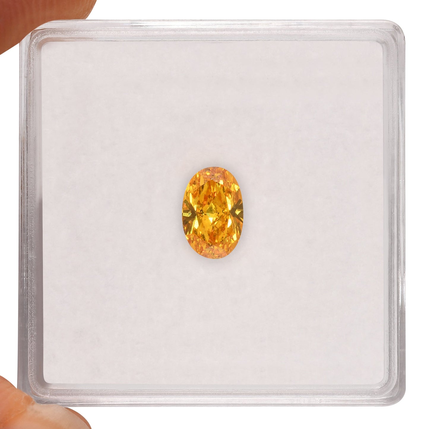 0,70 Karat Fancy Vivid Orange Yellow Ovaler Diamant SI1 GIA