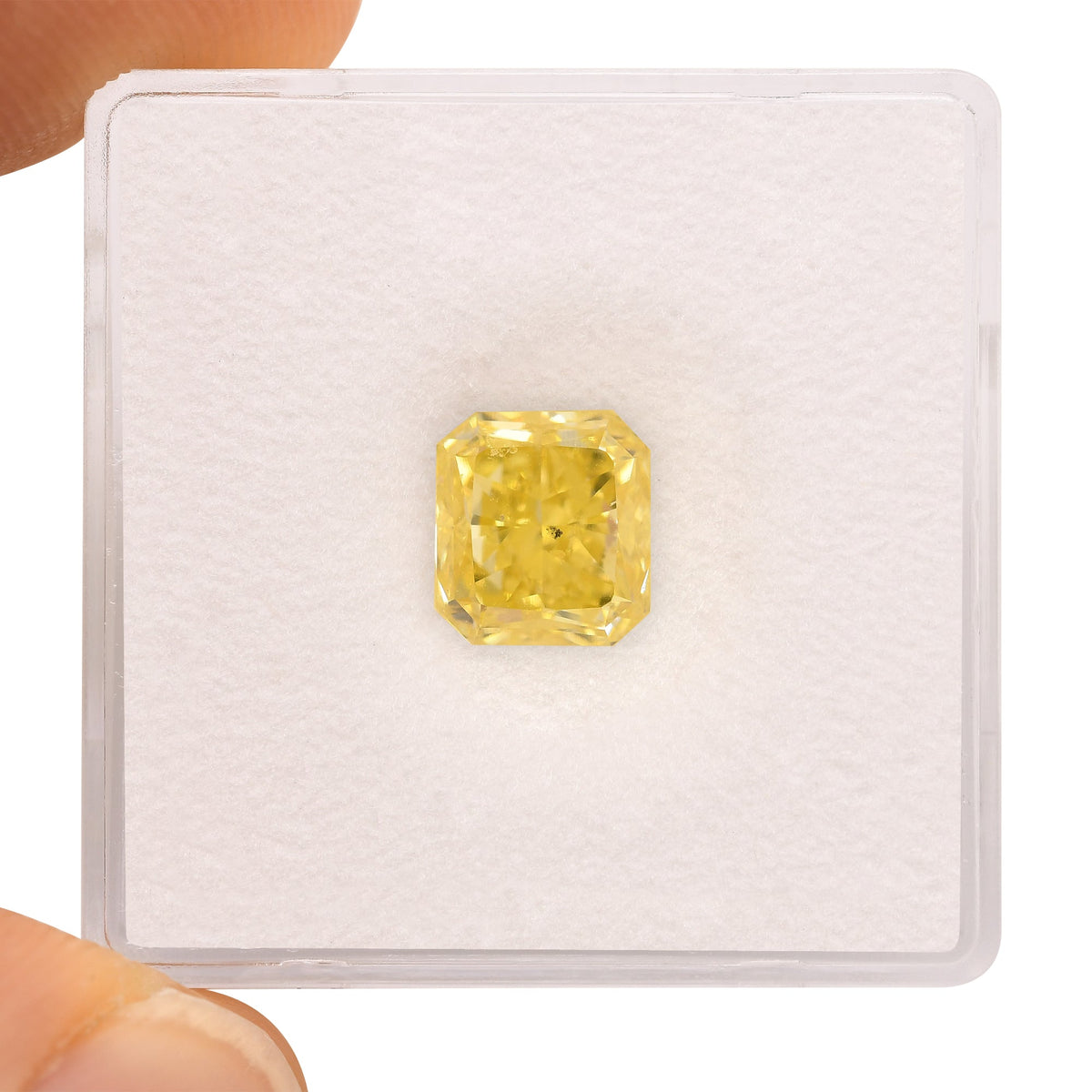 2,57 Karat Fancy Intense Yellow Radiant SI1 GIA