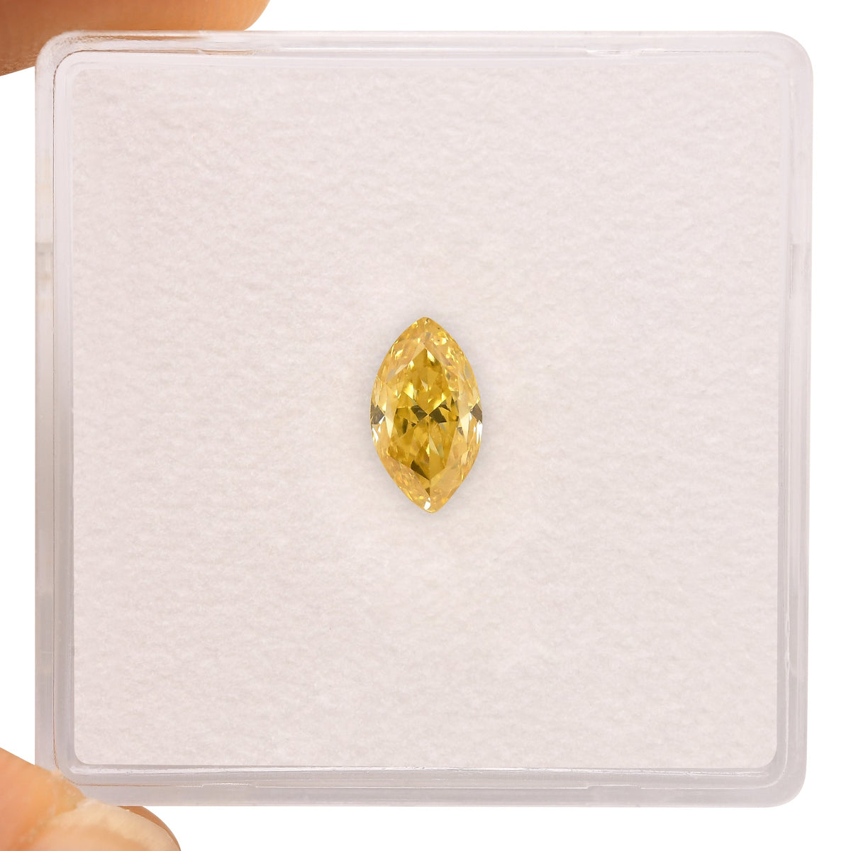 0,67 Karat Fancy Intense Yellow Marquise-Diamant VS2 GIA