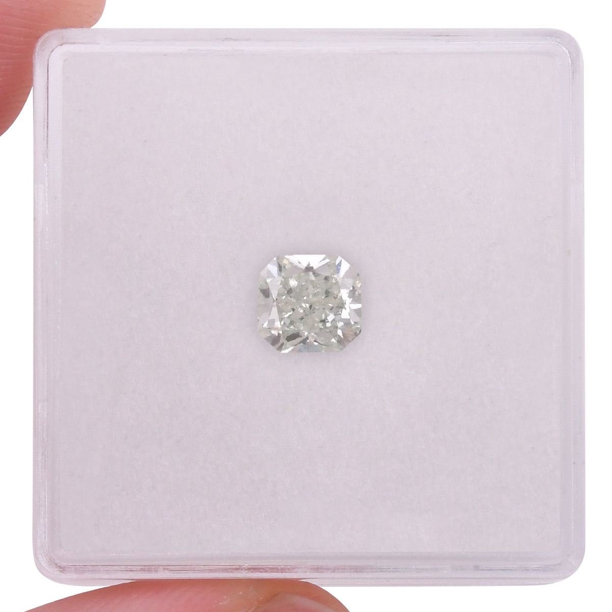 0,79 Karat Fancy Light Yellowish Green Radiant Diamant VVS2 GIA