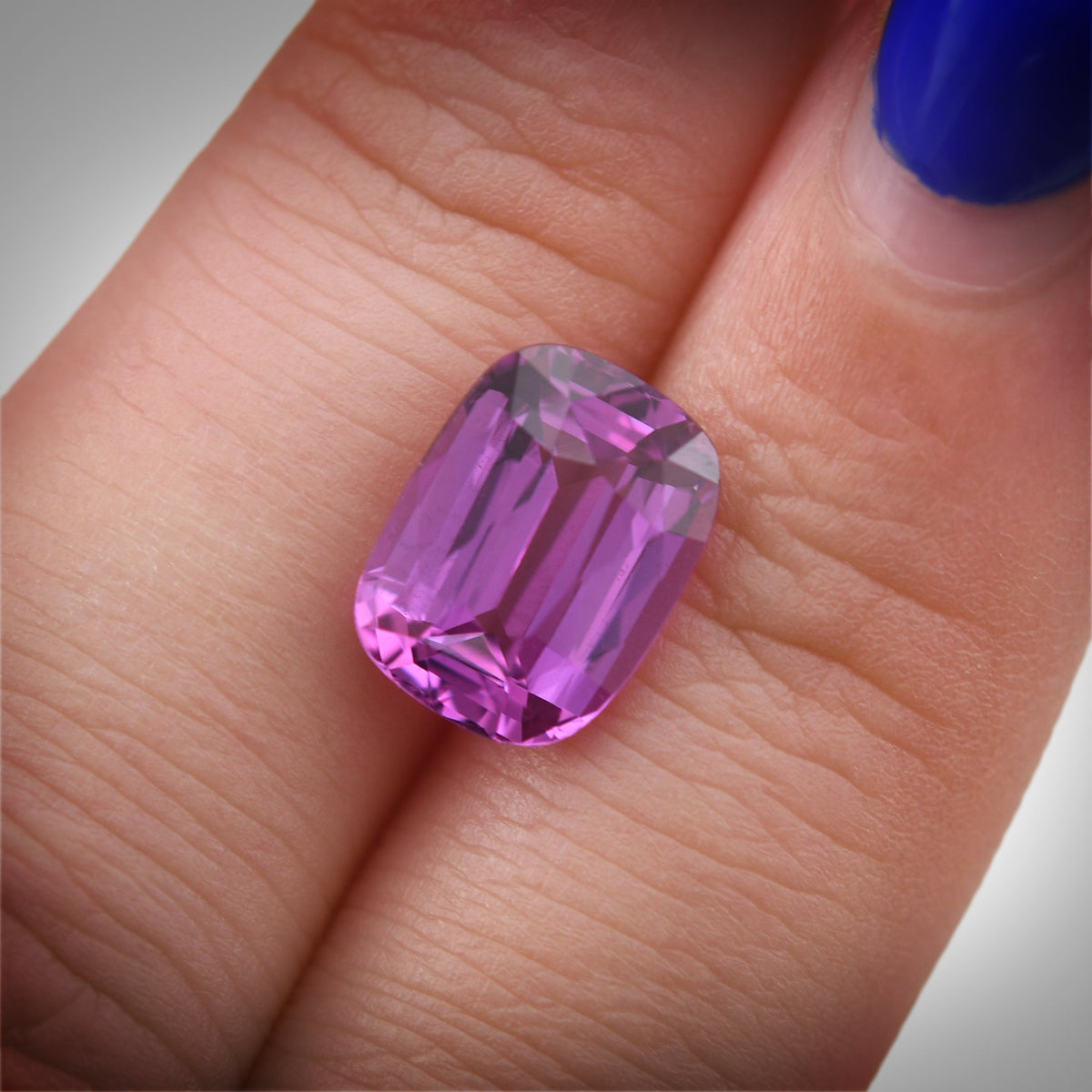 Kissenförmiger Saphir | 5,06 ct | Rosa | AGL | Ref. 722287