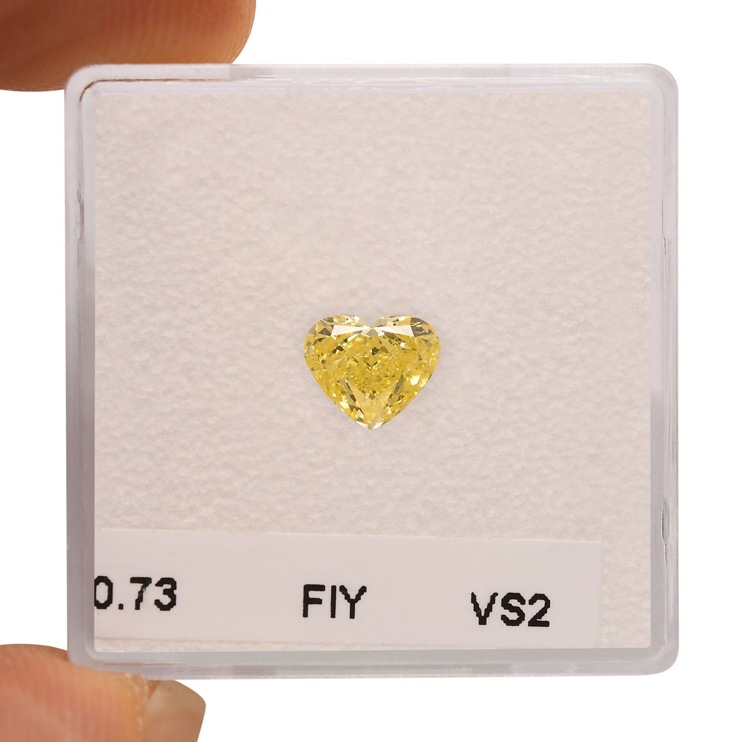 0,73 Karat Fancy Intense Yellow Heart Diamond VS2 GIA
