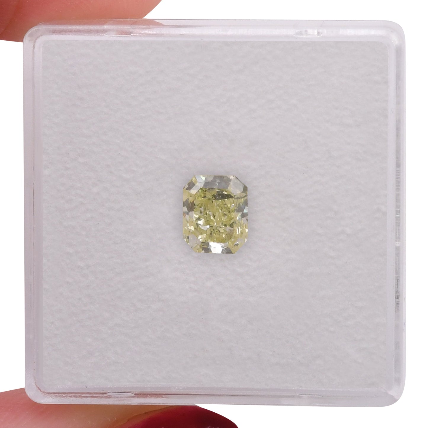 0,80 Karat Fancy Light Greenish Yellow Radiant VS2 GIA
