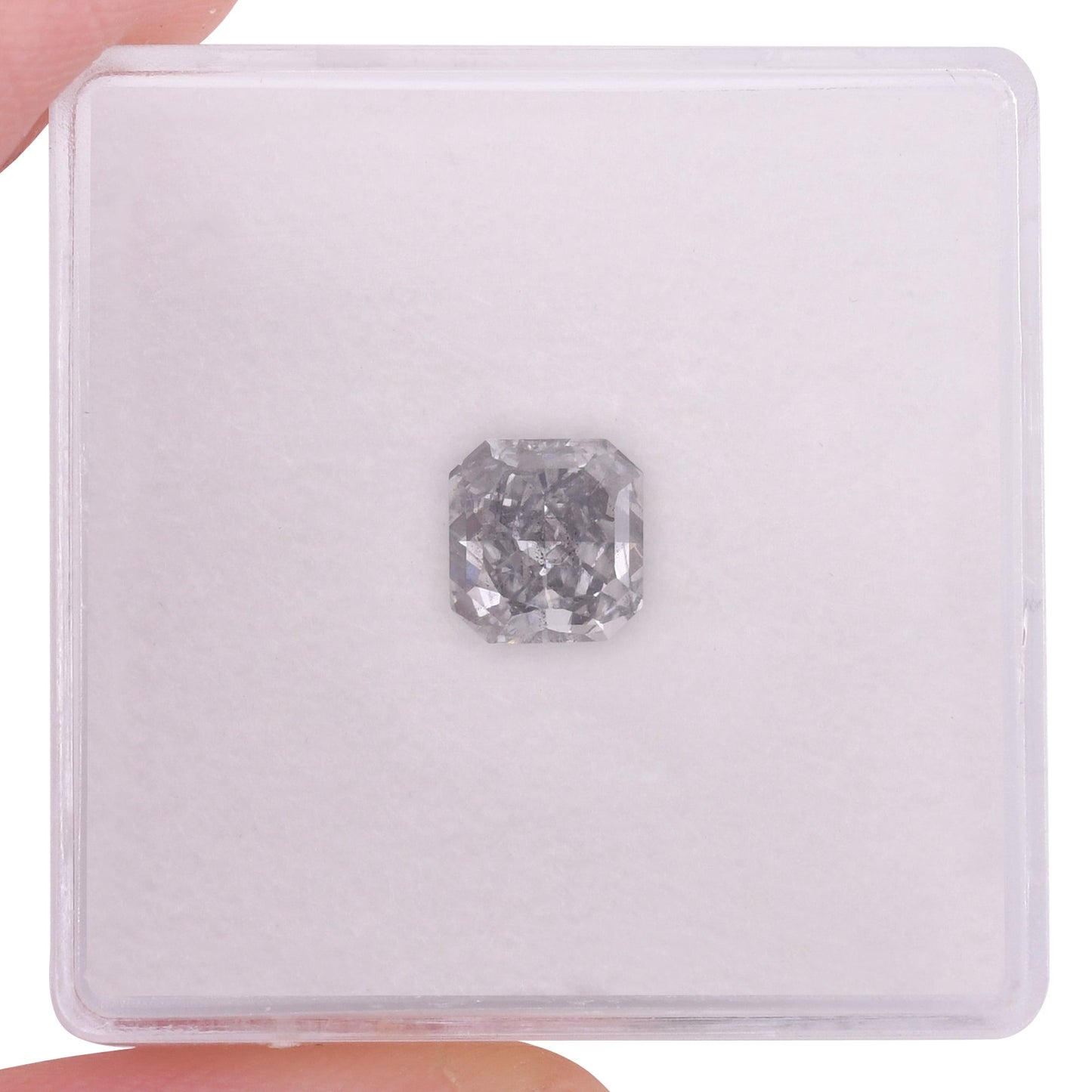 0,89 Karat Fancy Light Gray Blue Radiant Diamond (I1) GIA