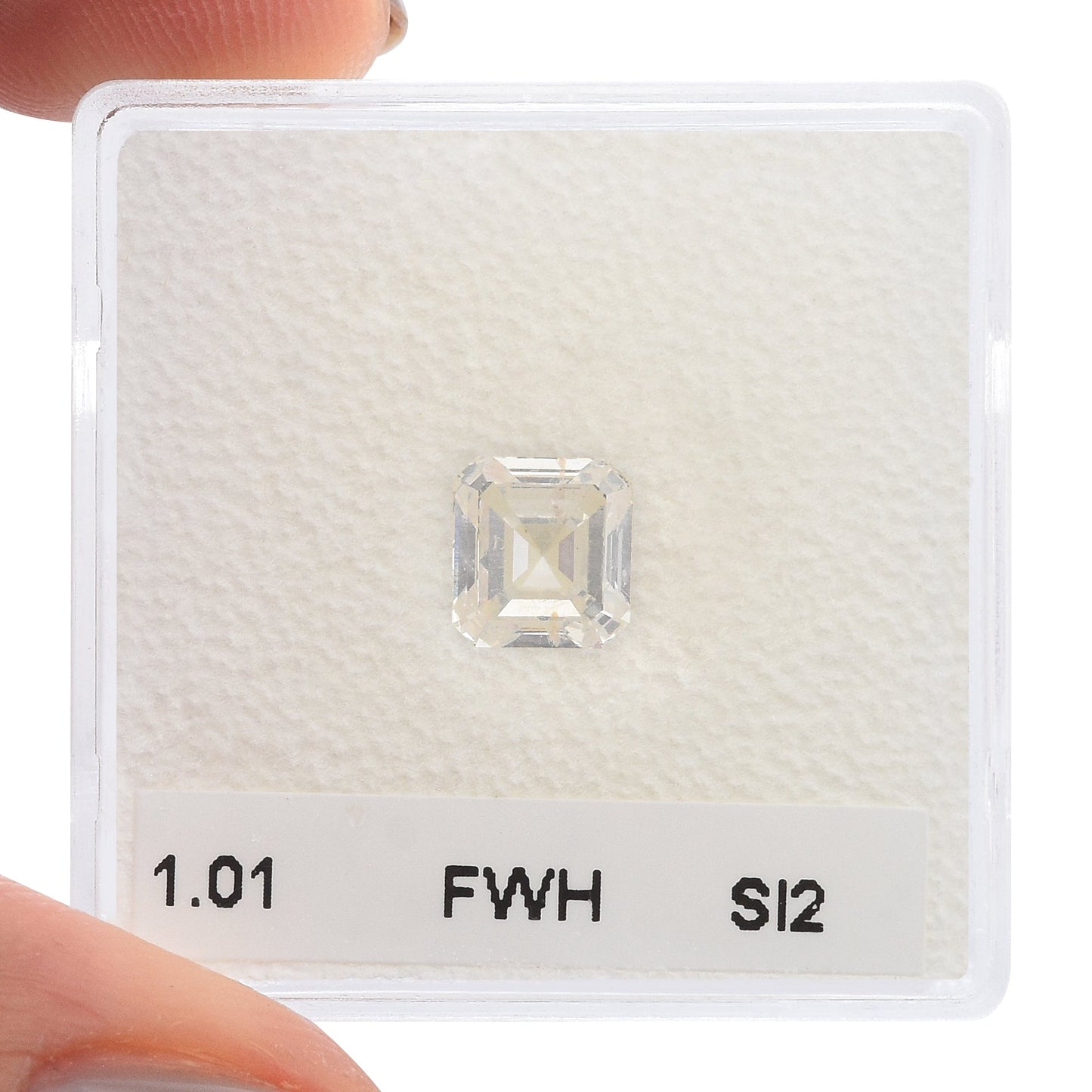 1,01 Karat Fancy White Emerald Diamond SI2 GIA