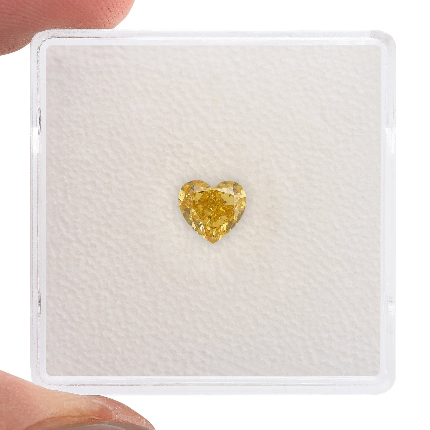 0,60 Karat Fancy Intense Orange Yellow Heart Diamond SI1 GIA