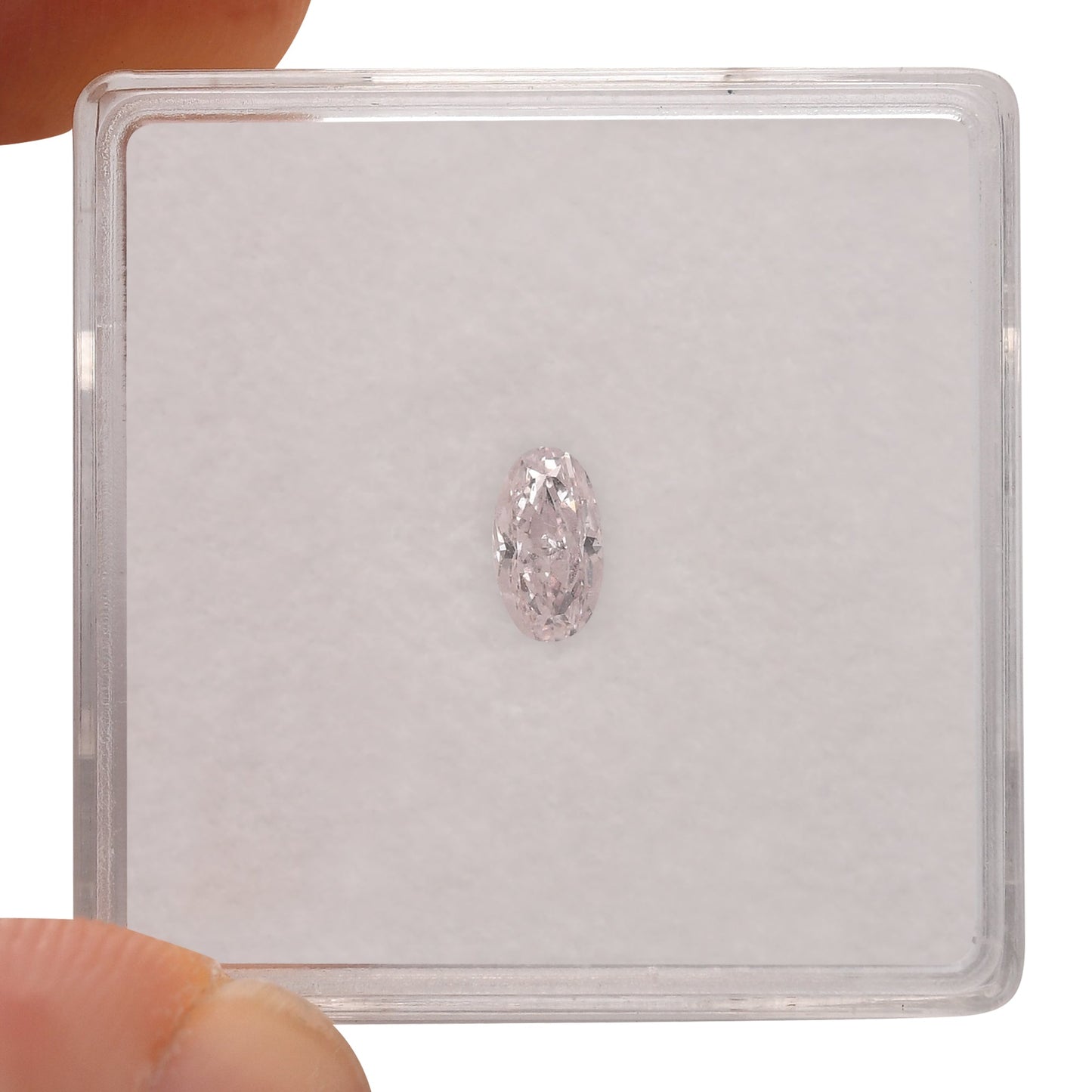 0,34 Karat sehr hellrosa ovaler Diamant VVS1 GIA