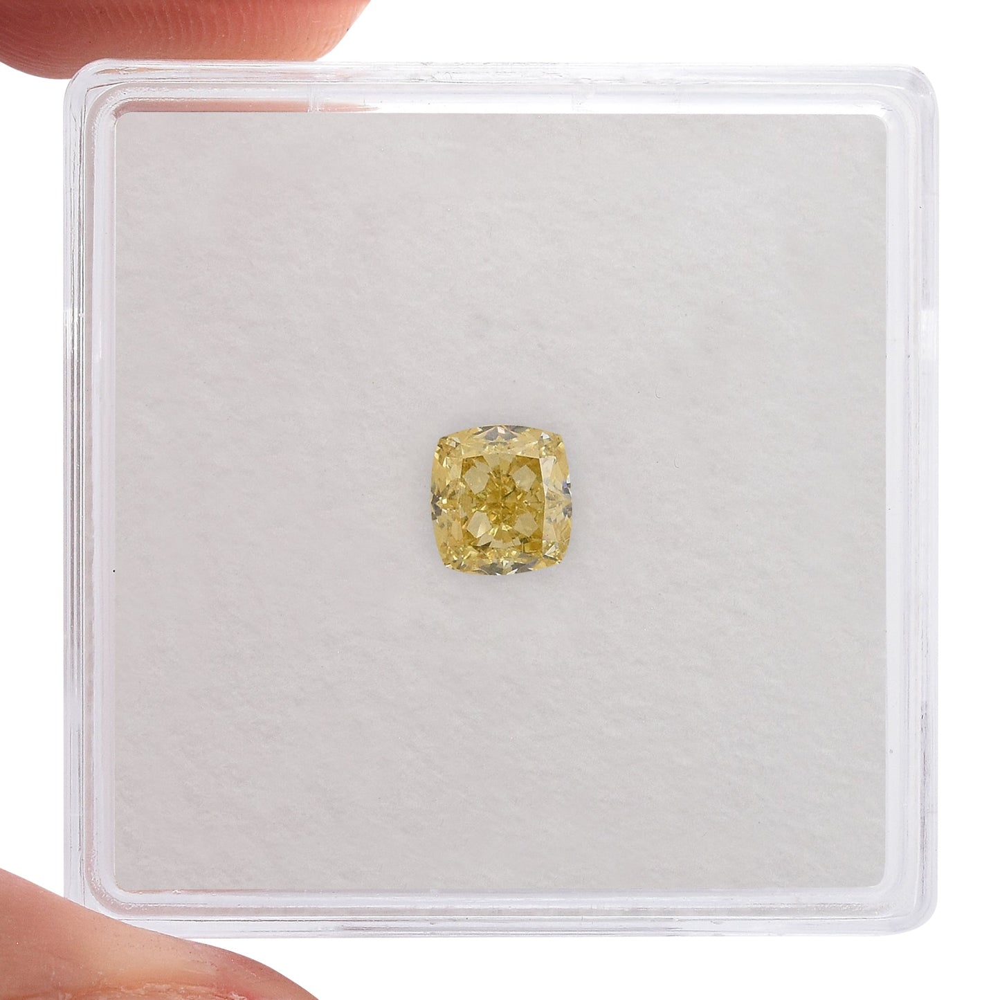 0,61 Karat Fancy Brownish Yellow Cushion Diamond VS1 GIA
