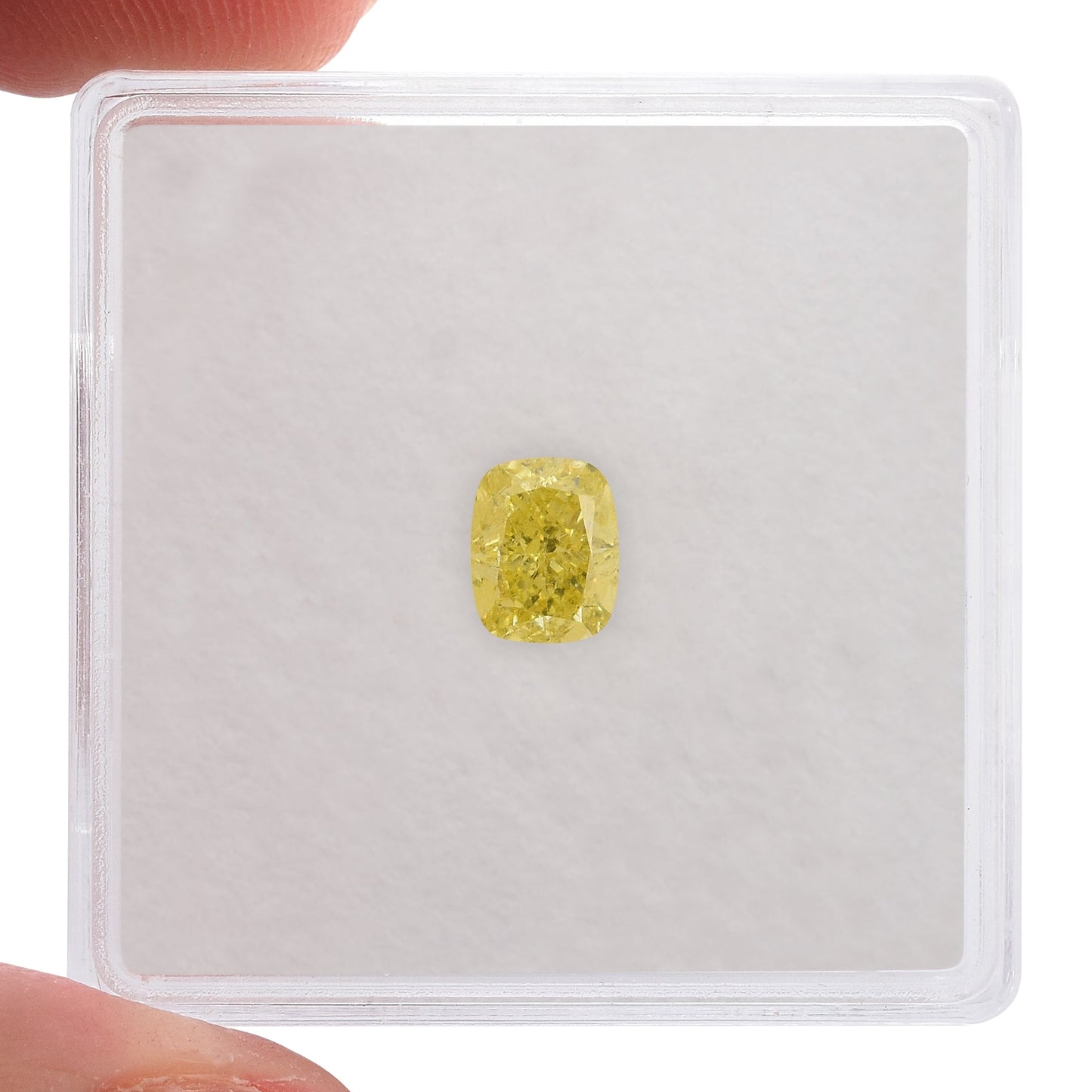 0,72 Karat Fancy Intense Yellow Cushion Diamond SI2 GIA