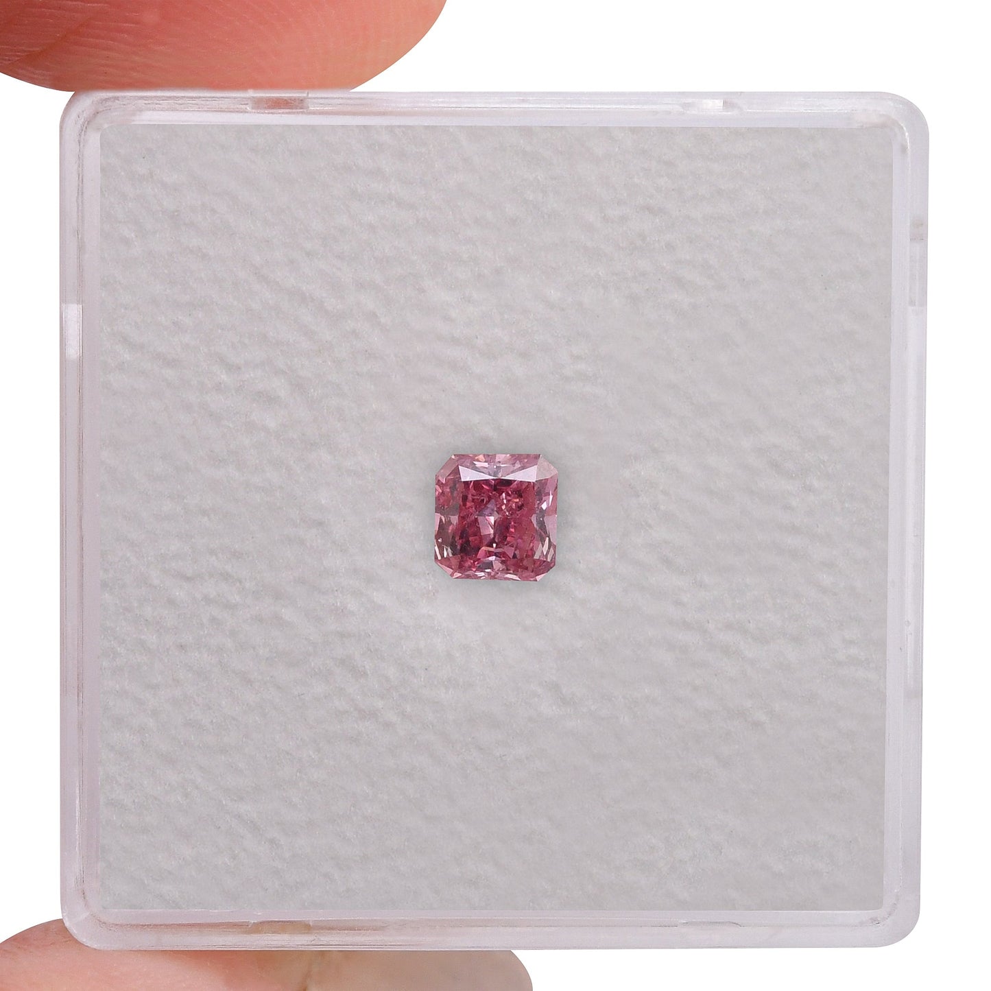 0,28 Karat Fancy Intense Purplish Pink Radiant Argyle Diamant SI2 GIA