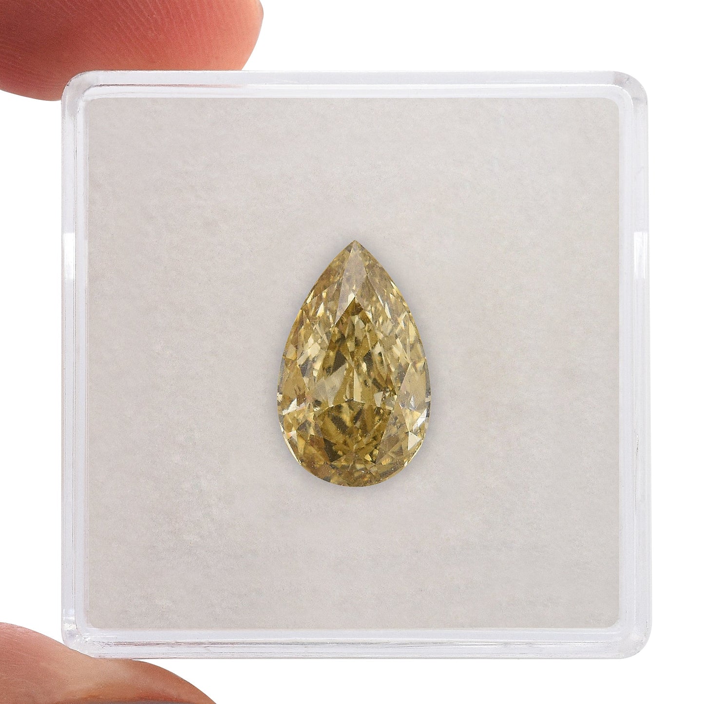 2,59 Karat Fancy Brownish Yellow Birnear Diamond VVS2 GIA