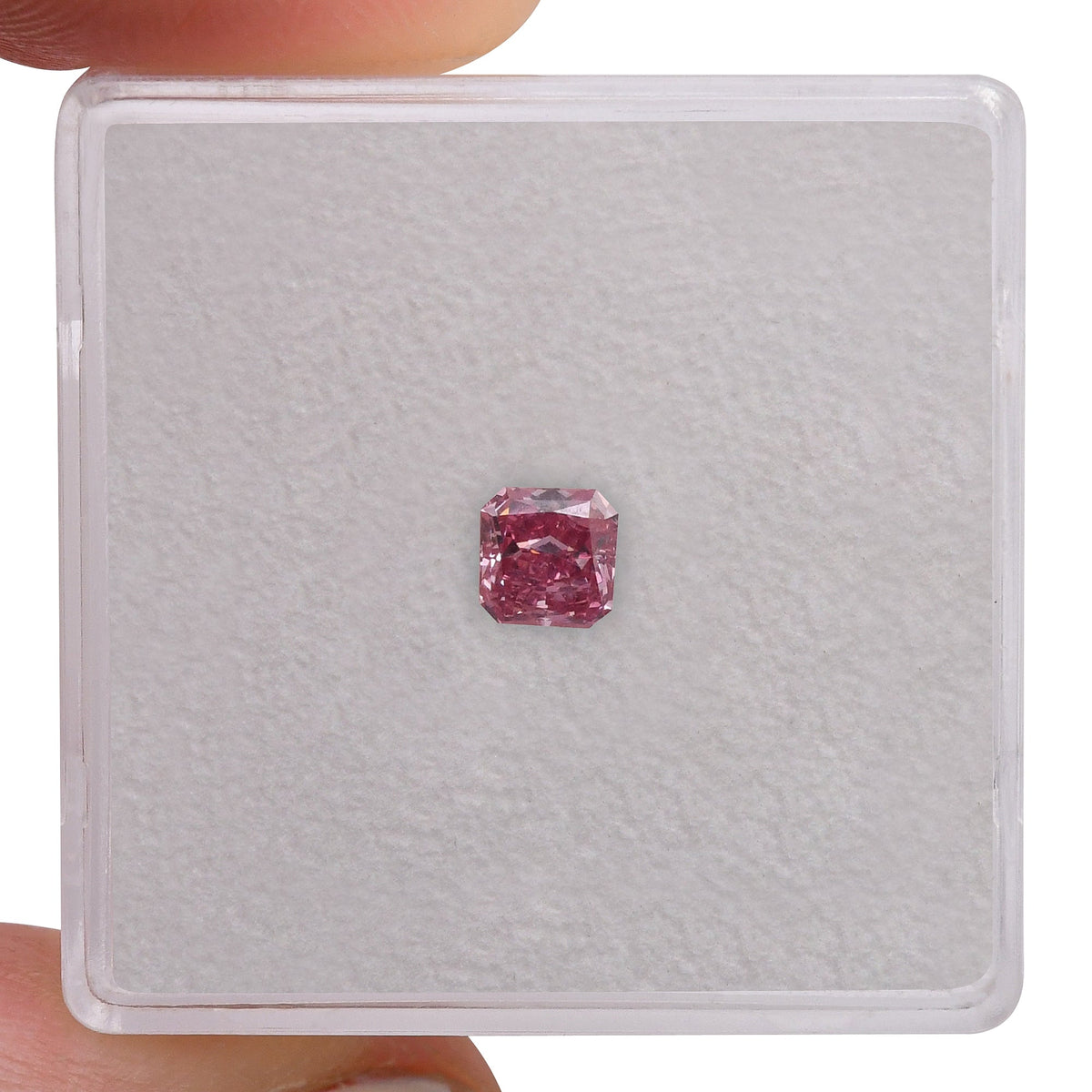 0,33 Karat Fancy Intense Purplish Pink Radiant Argyle Diamant (I1) GIA