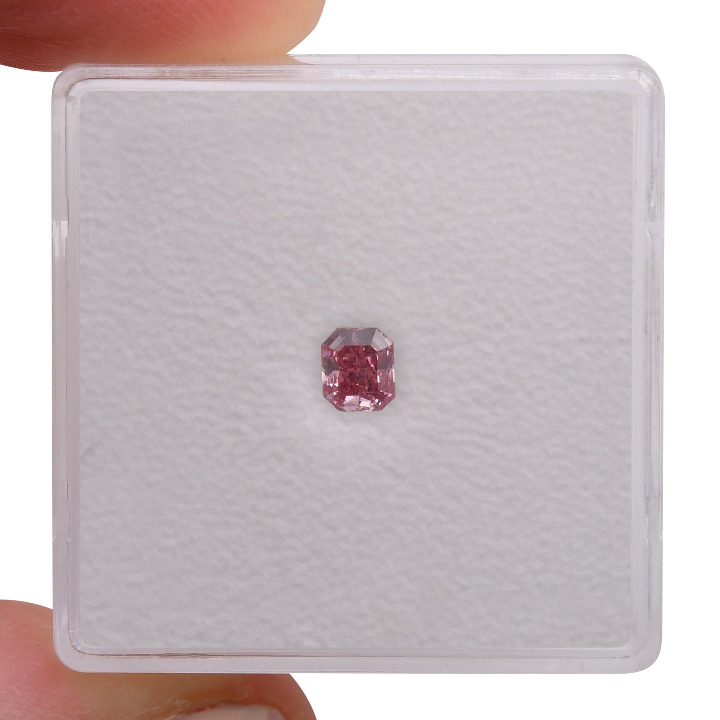 0.22 Carat Fancy Vivid Purplish Pink Radiant Argyle Diamond VS2 GIA