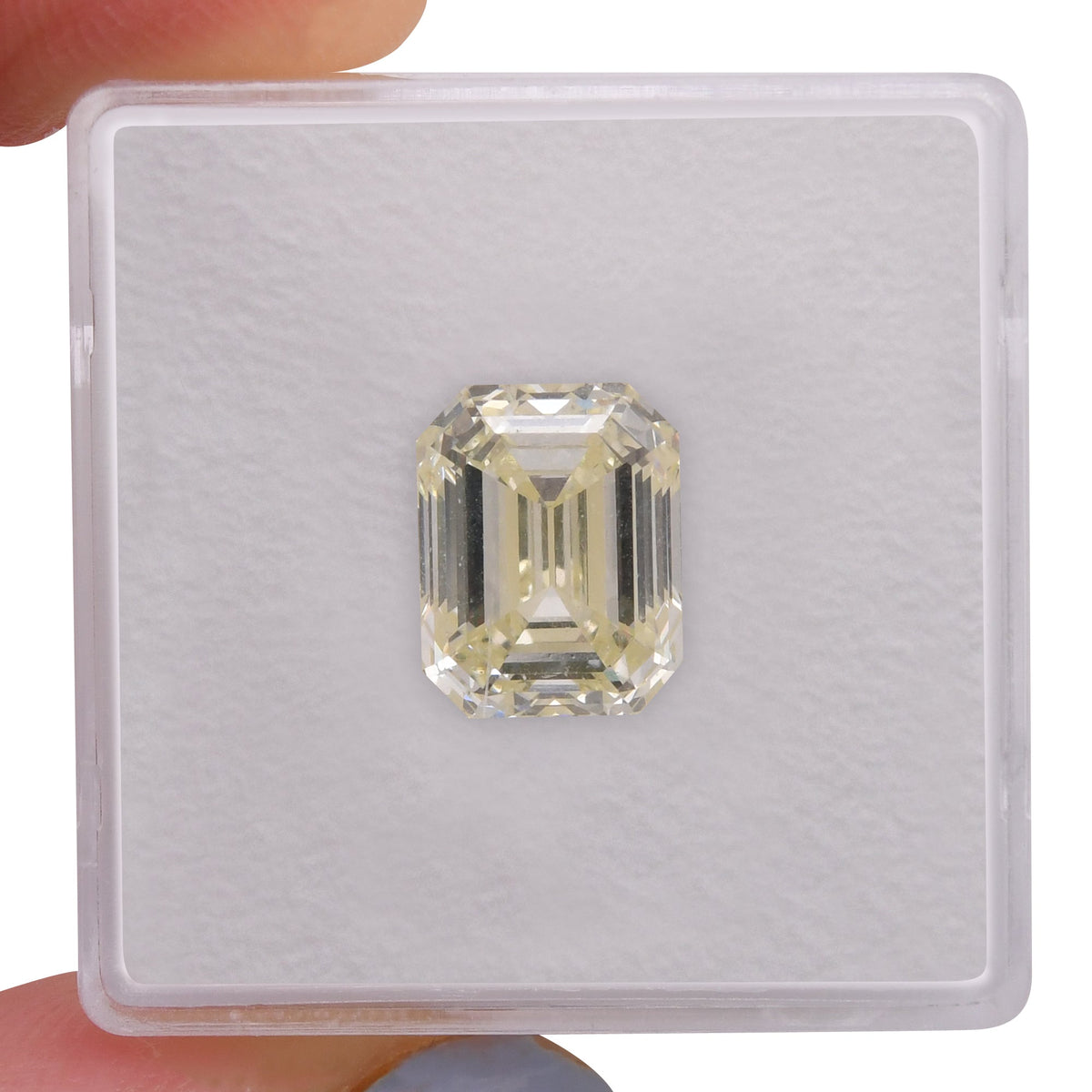 Smaragd-Diamant | 4,03 ct | Q-R | VS1 | GIA | Ref. 578538