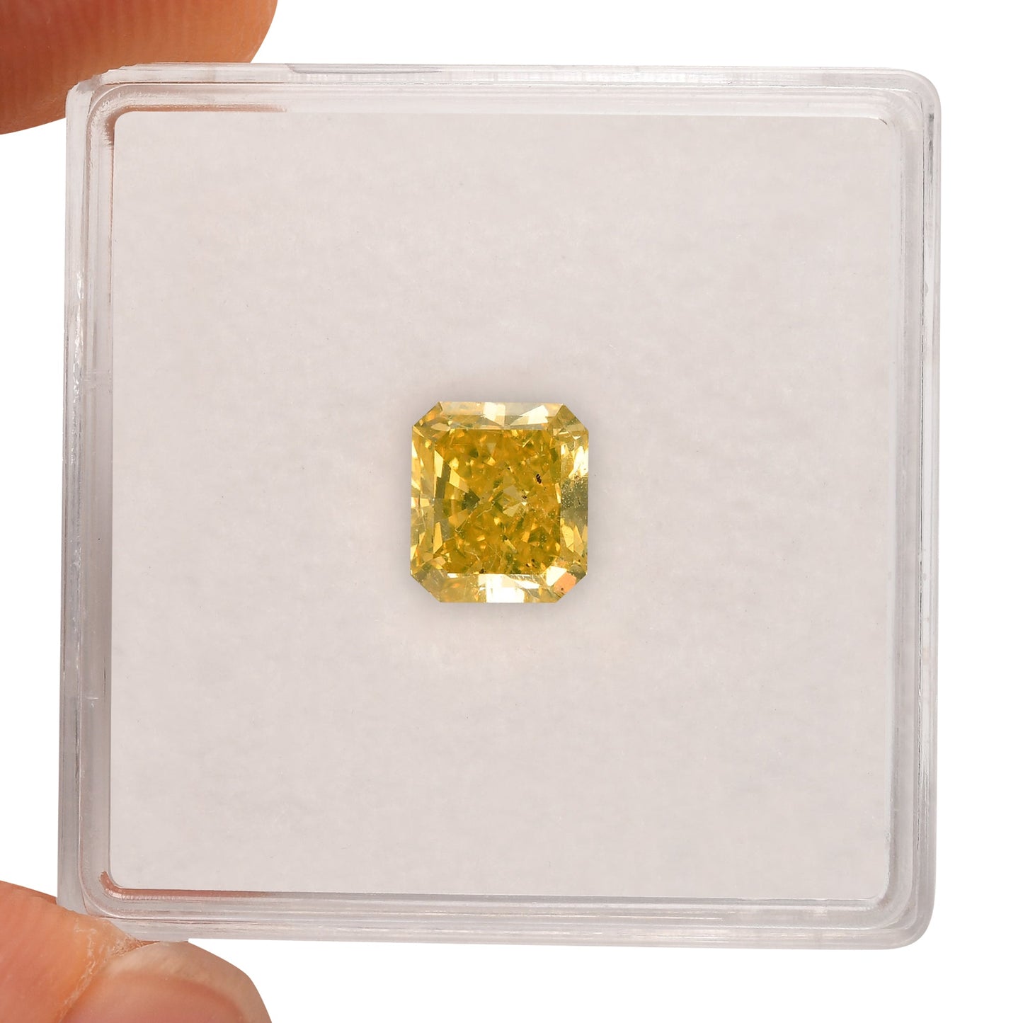 1,15 Karat Fancy Intense Yellow Radiant SI2 GIA