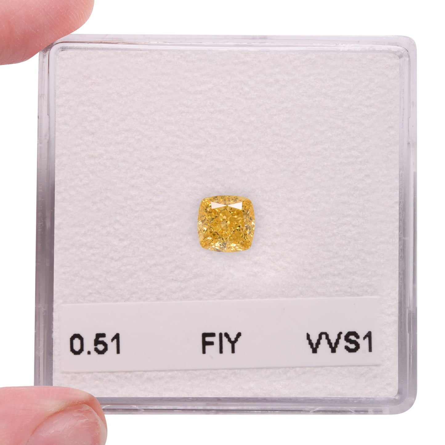 0,51 Karat Fancy Intense Yellow Cushion Diamond VVS1 GIA