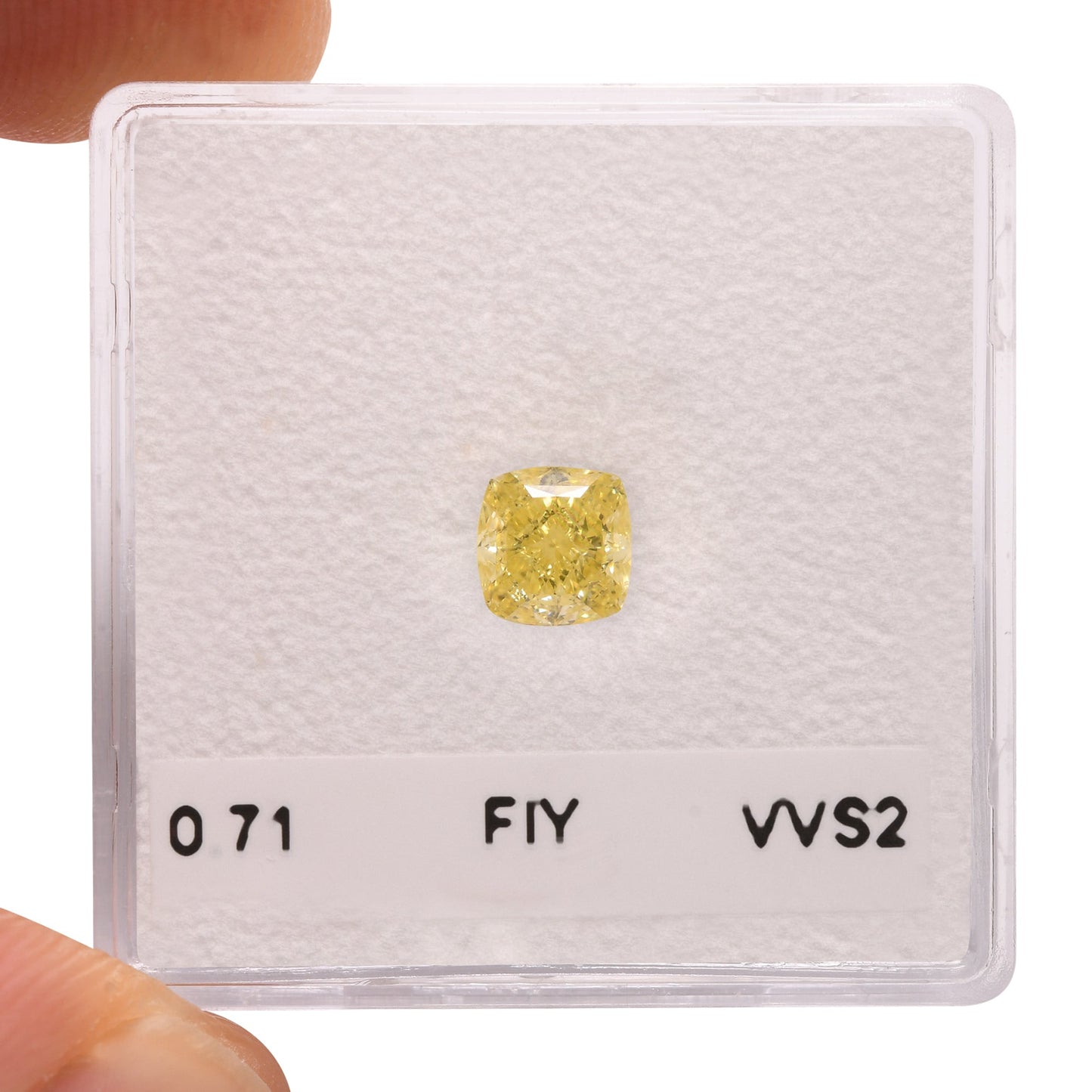 0,71 Karat Fancy Intense Yellow Cushion Diamond VVS2 GIA