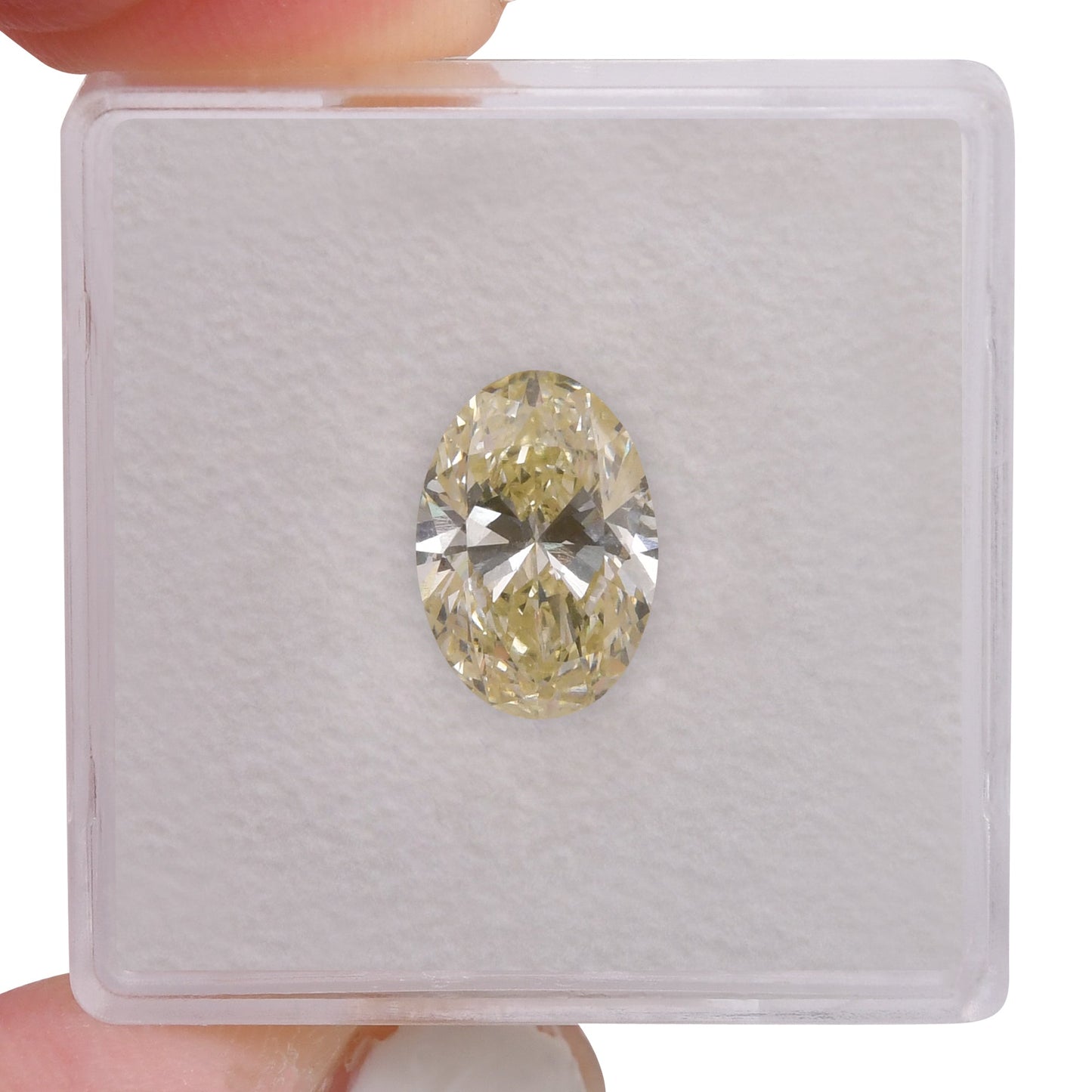 2.20 Carat N Oval Diamond VS2 GIA