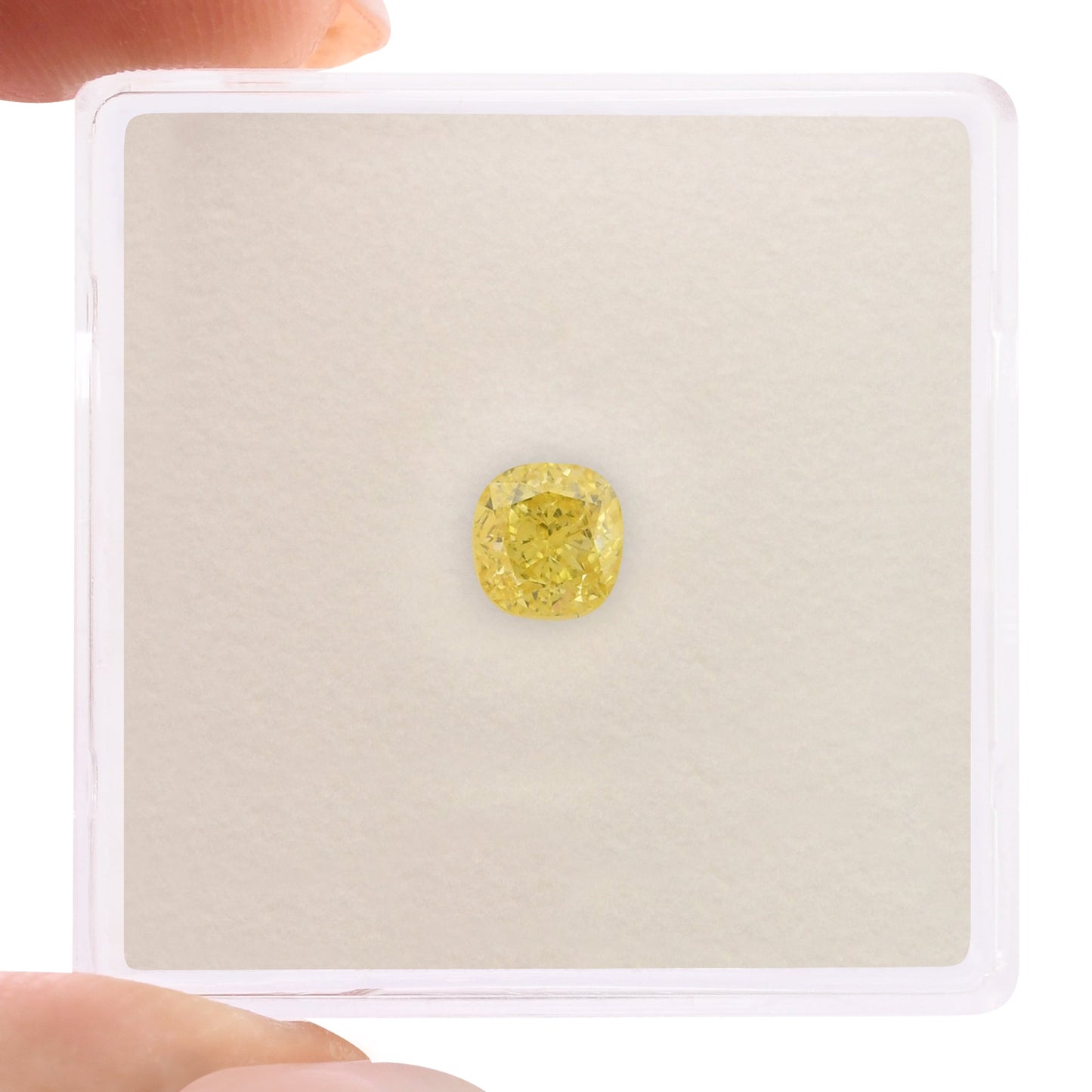 0,50 Karat Fancy Intense Yellow Cushion Diamond VS1 GIA