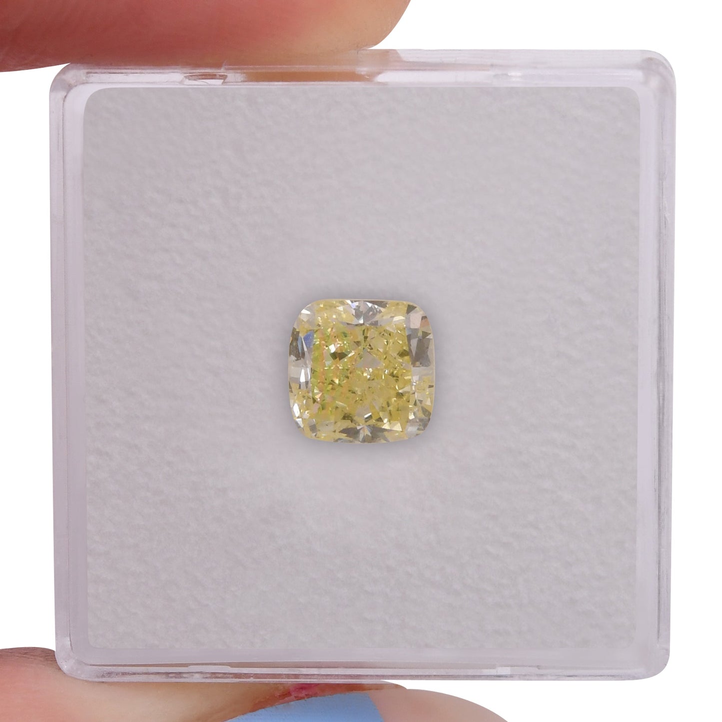 1,62 Karat Fancy Light Yellow Cushion Diamond VVS1 GIA