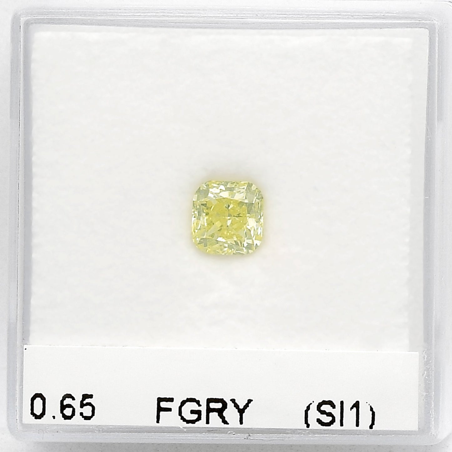 0,65 Karat Fancy Green Yellow Radiant Diamant (SI1) GIA