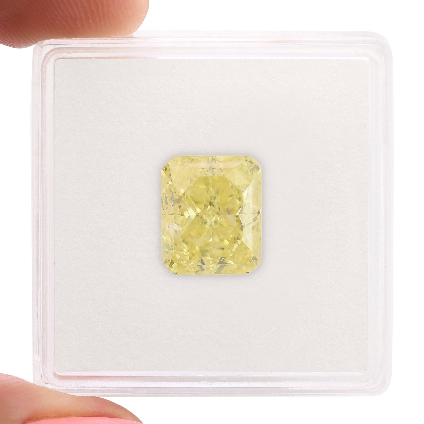 3,70 Karat Fancy Yellow Radiant VS2 GIA