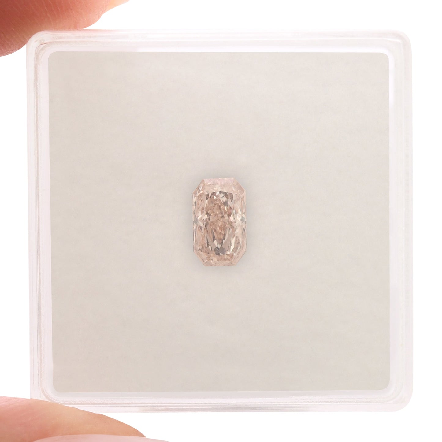 0,62 Karat Fancy Brownish Pink Radiant Diamant SI1 GIA